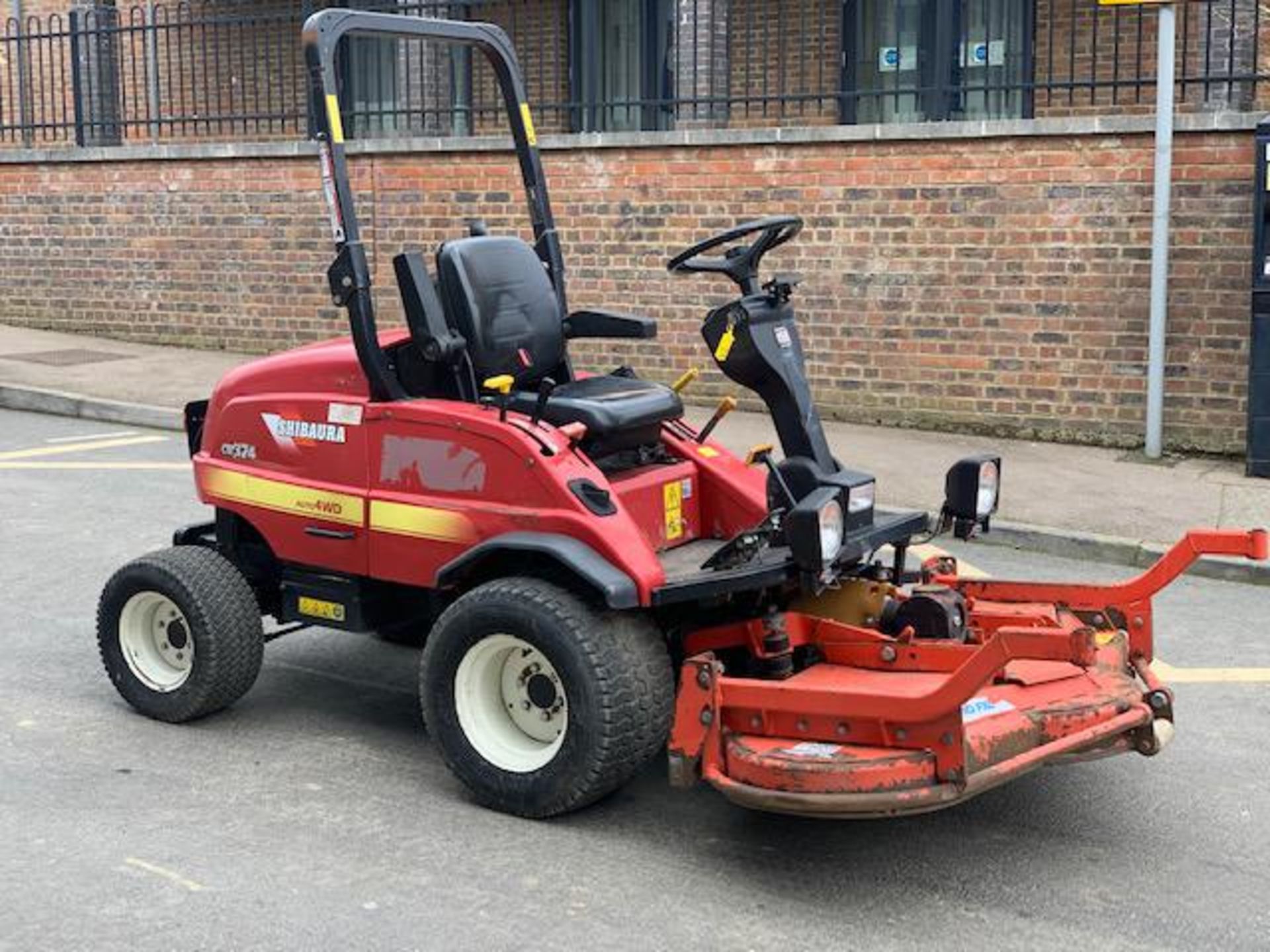 Shibaura CM374 2013 Ride On Mower - Image 3 of 12