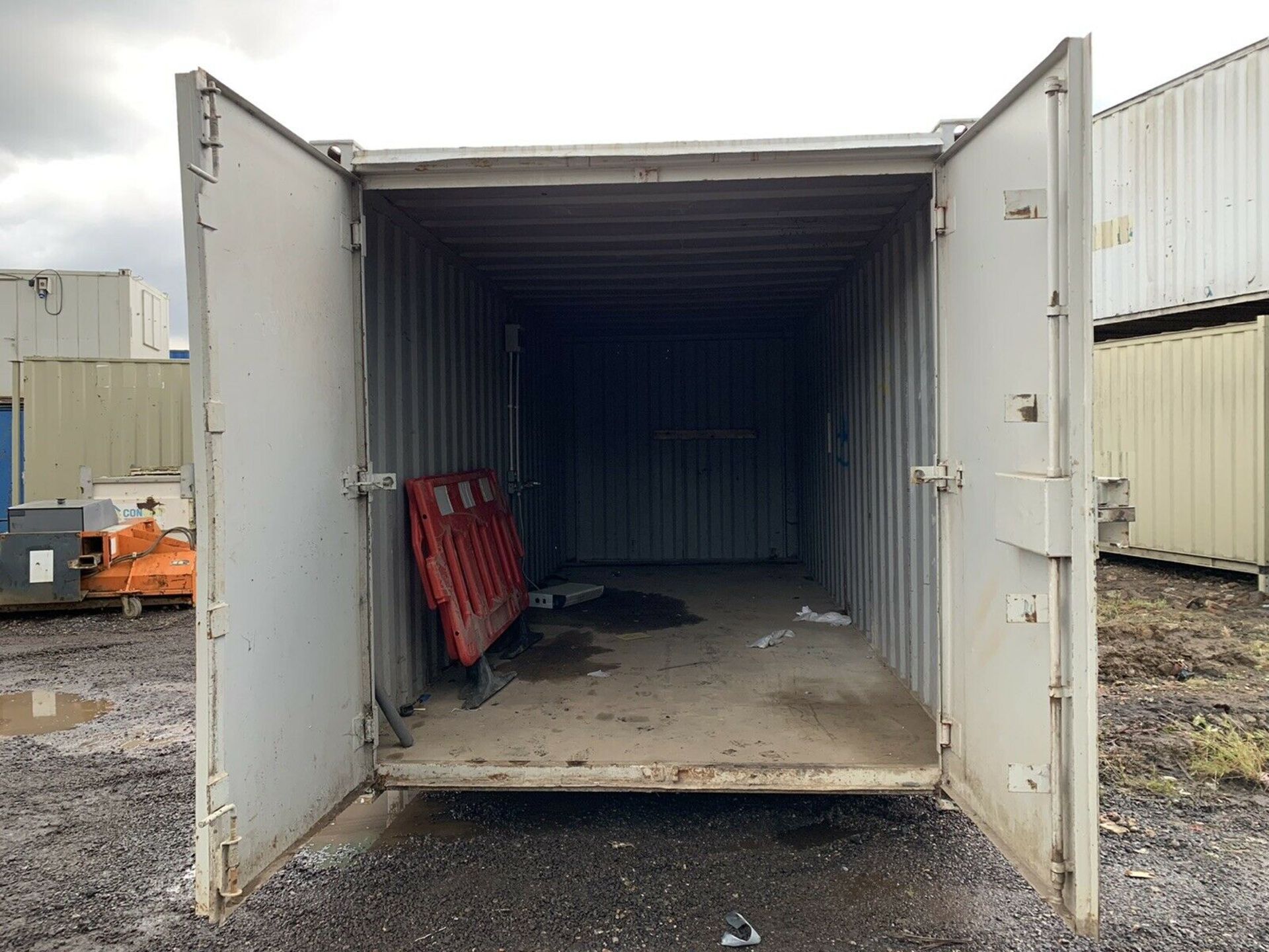 Anti Vandal Steel Portable Storage Container 20ft x 8ft - Image 3 of 9