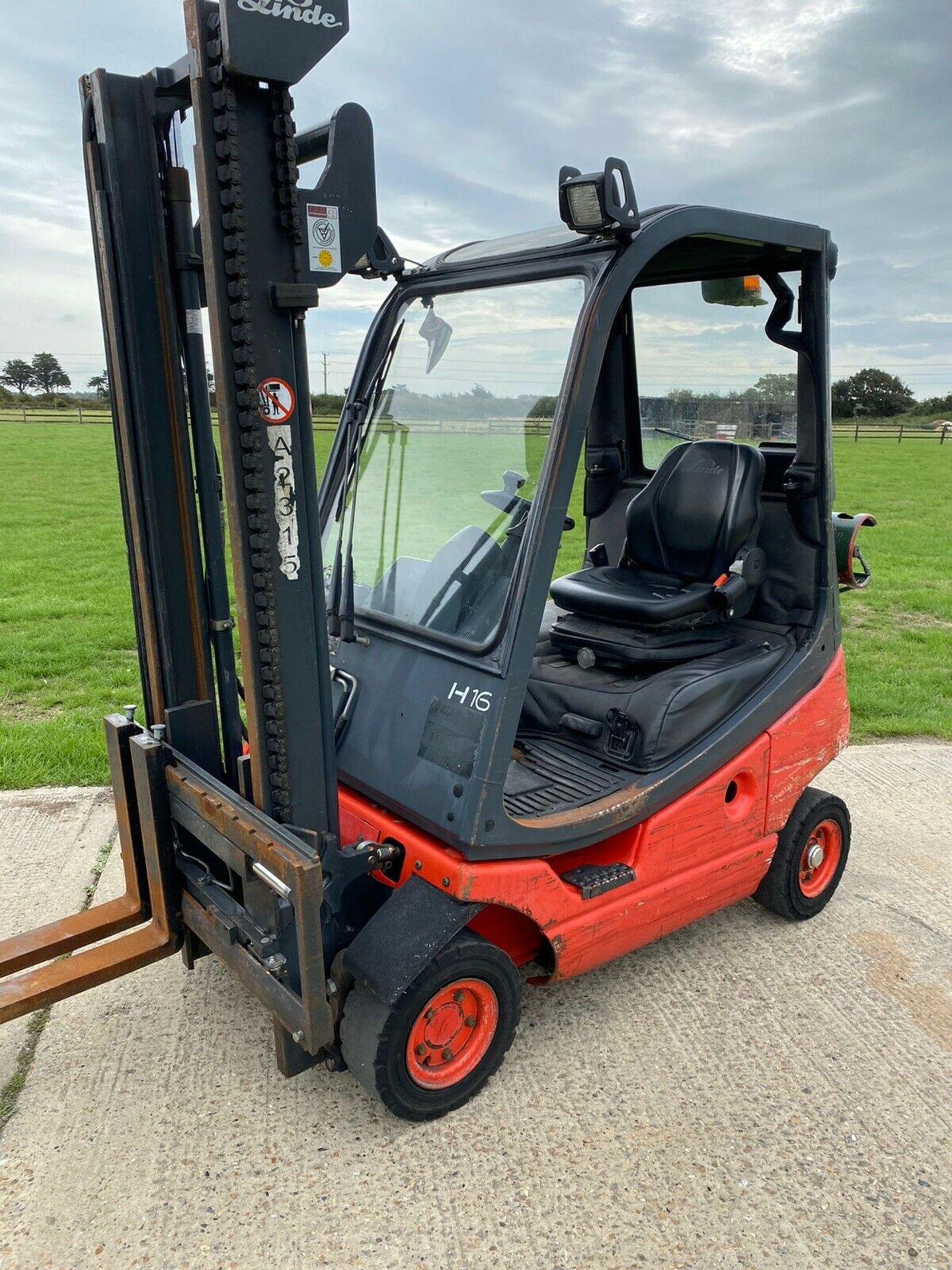 Linde Gas Forklift Truck 1.6 Tonne Lift 2005 - Image 4 of 4