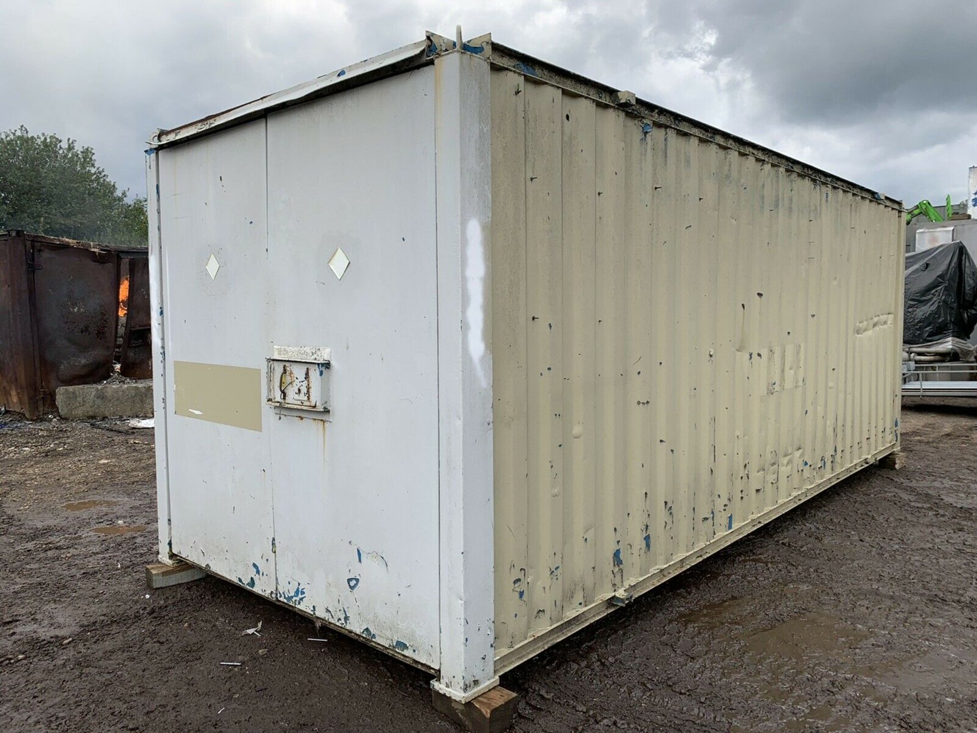 Anti Vandal Steel Portable Storage Container 20ft x 8ft - Image 2 of 10