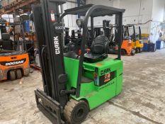 Clark Electric 3 Wheeled Forklift TMX15 2006