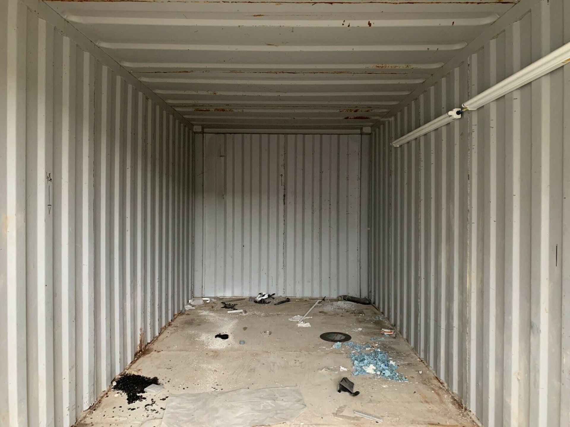 Anti Vandal Steel Portable Storage Container. 20ft x 8ft - Image 7 of 9