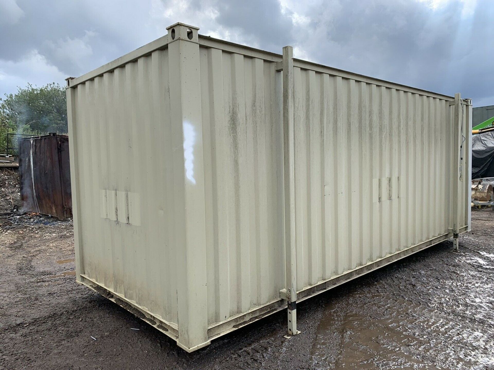 Anti Vandal Steel Portable Storage Container 20ft x 8ft - Image 5 of 10