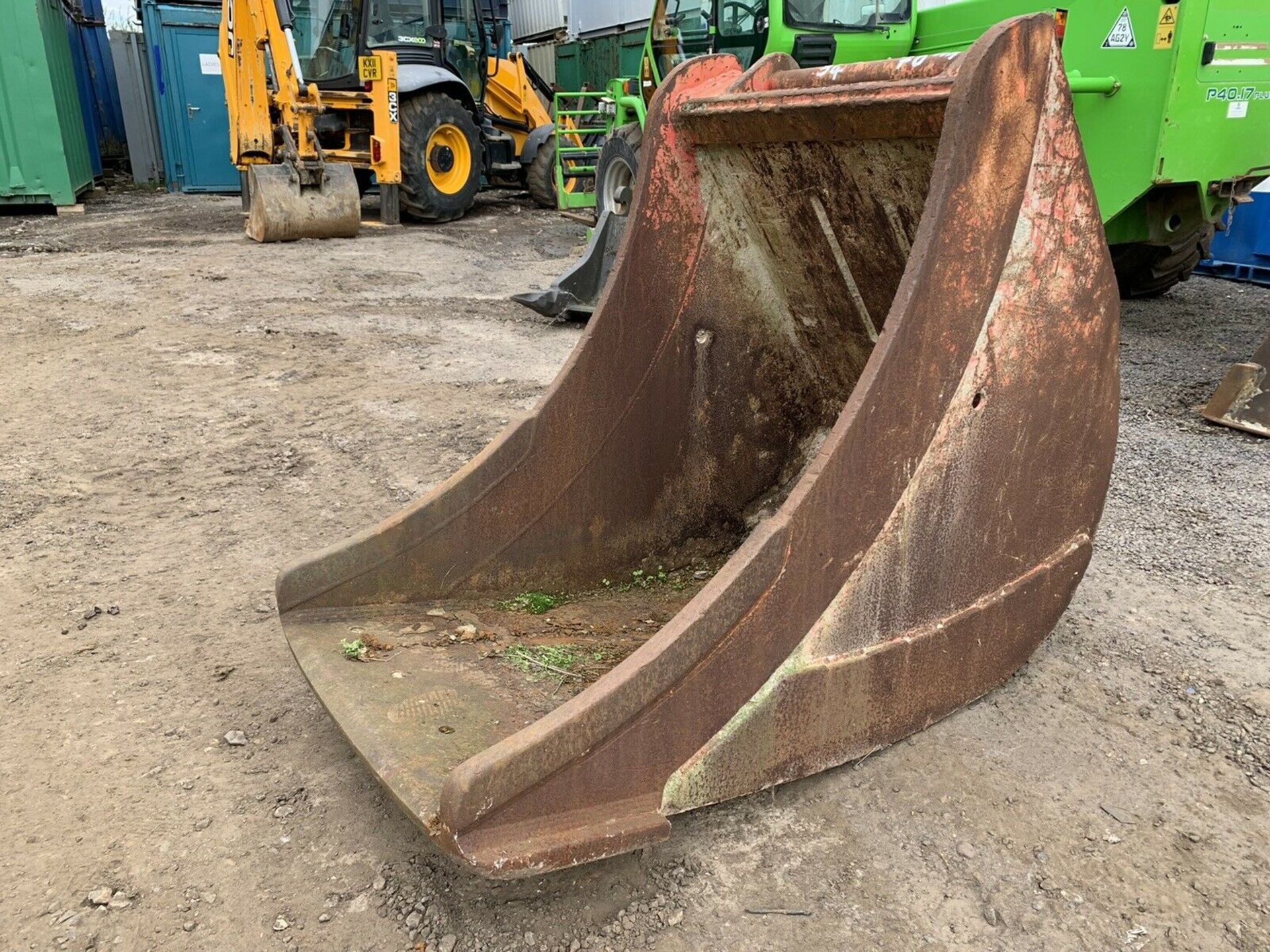 Digger Bucket. To fit 20 - 30 Ton Machine - Image 2 of 5