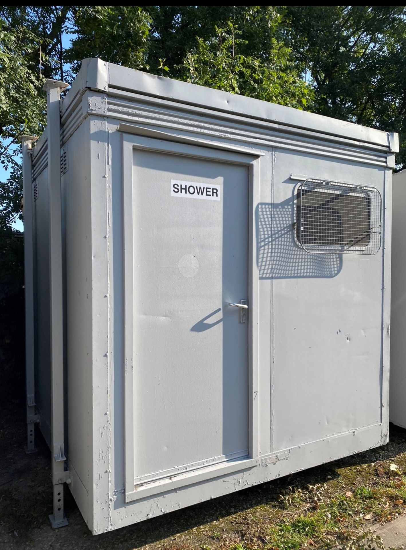 8ft x 8ft twin shower unit cabin with changing area, welfare unit, site cabin, wc block Comes with