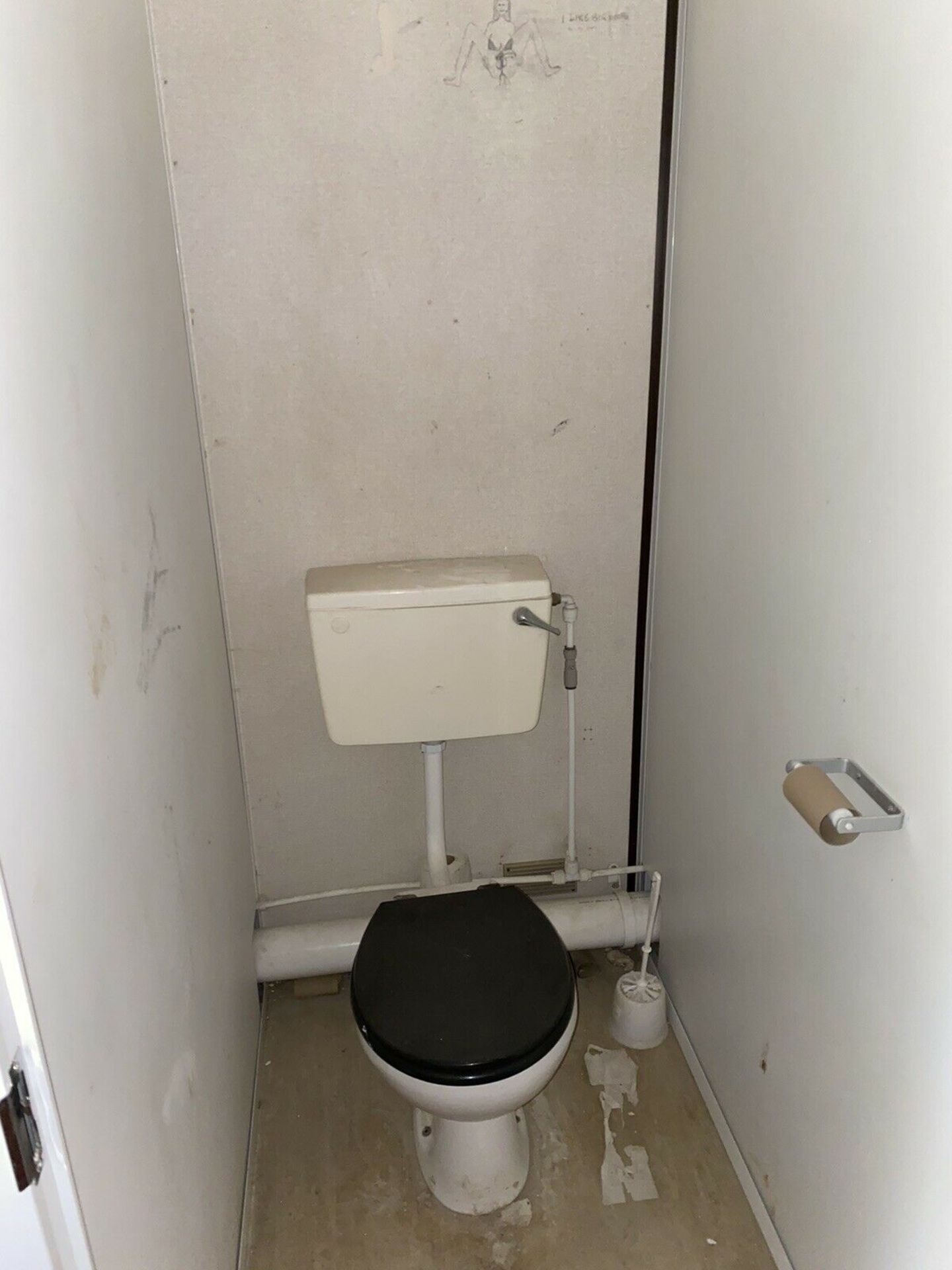 21ft Portable Toilet Portable Office - Image 10 of 12