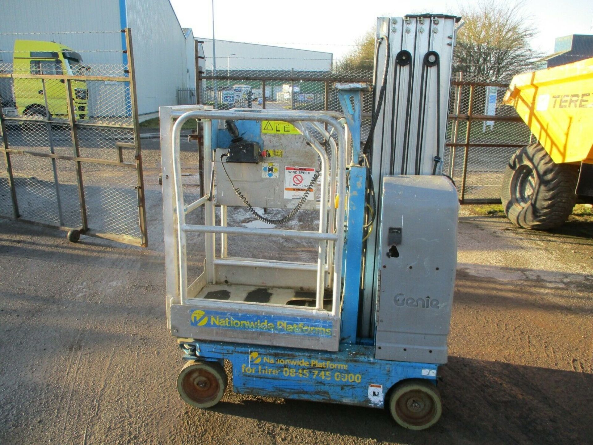 Genie GR20 Cherry Picker 2007 - Image 3 of 7