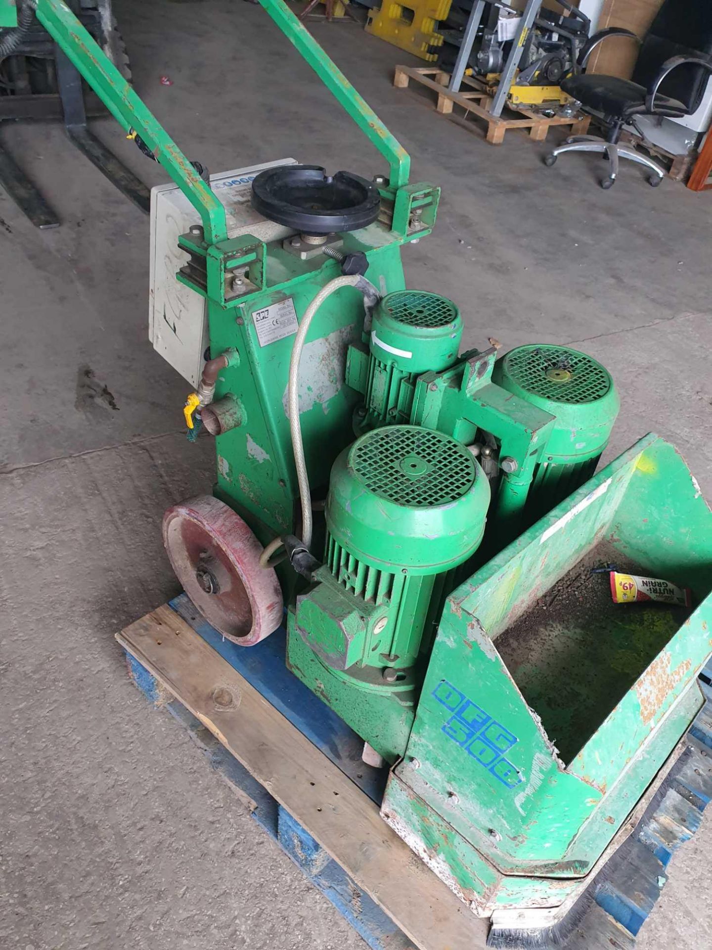 Dfg 500 walk behind concrete floor grinder