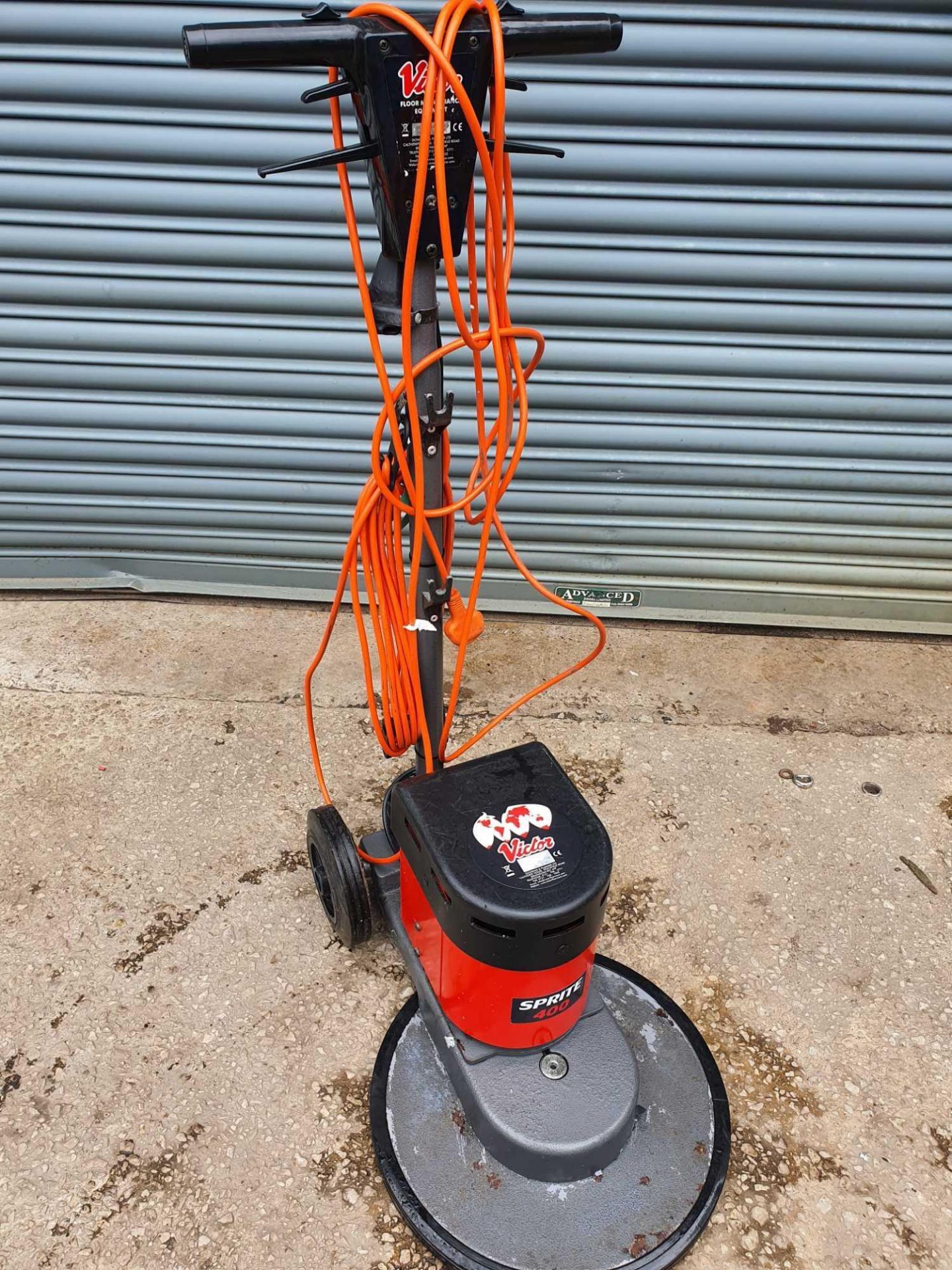 Victor 240v floor polisher