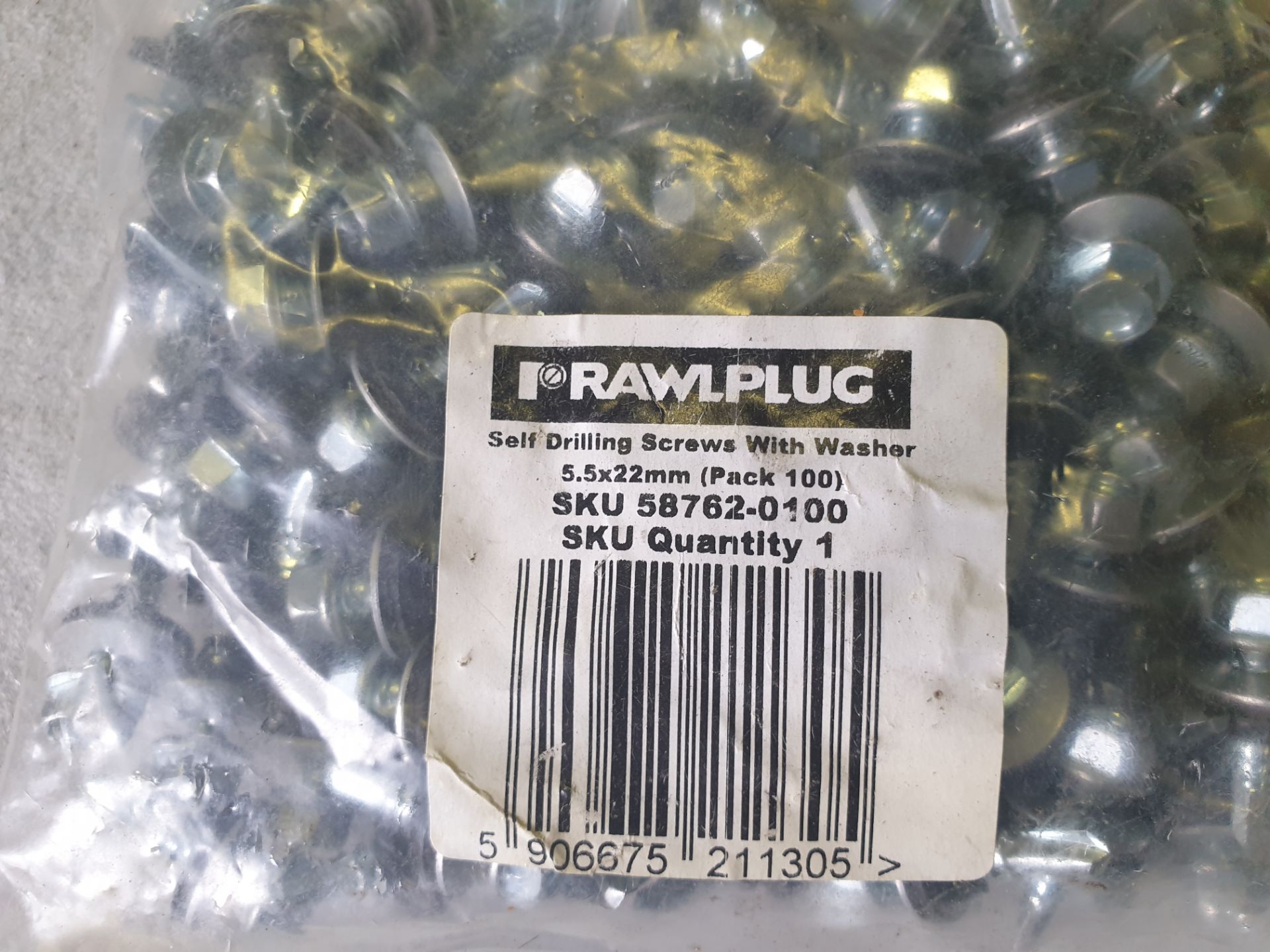 29 x bags of 100 Techscrews - 5.5 x 22mm - Rawlplug self drilling screws with washers