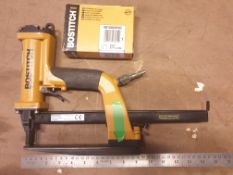 Bostitch P51-10B - Air compressor driven staple gun - Hardly used - packet of staples included - Inc