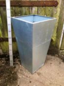 2 Tapered Galvanised planters - Indoors / outdoors - 40 x 40 x 80cm