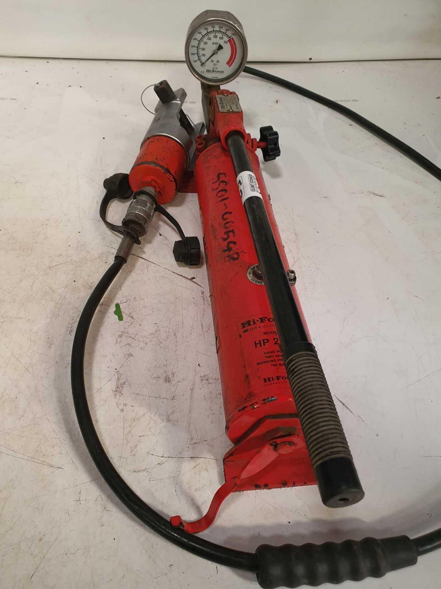 Hi force hydraulic hand pump jack - Image 2 of 3