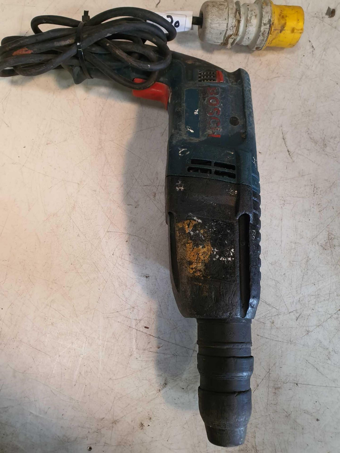 Bosch 110v rotary hammer drill - Image 2 of 2