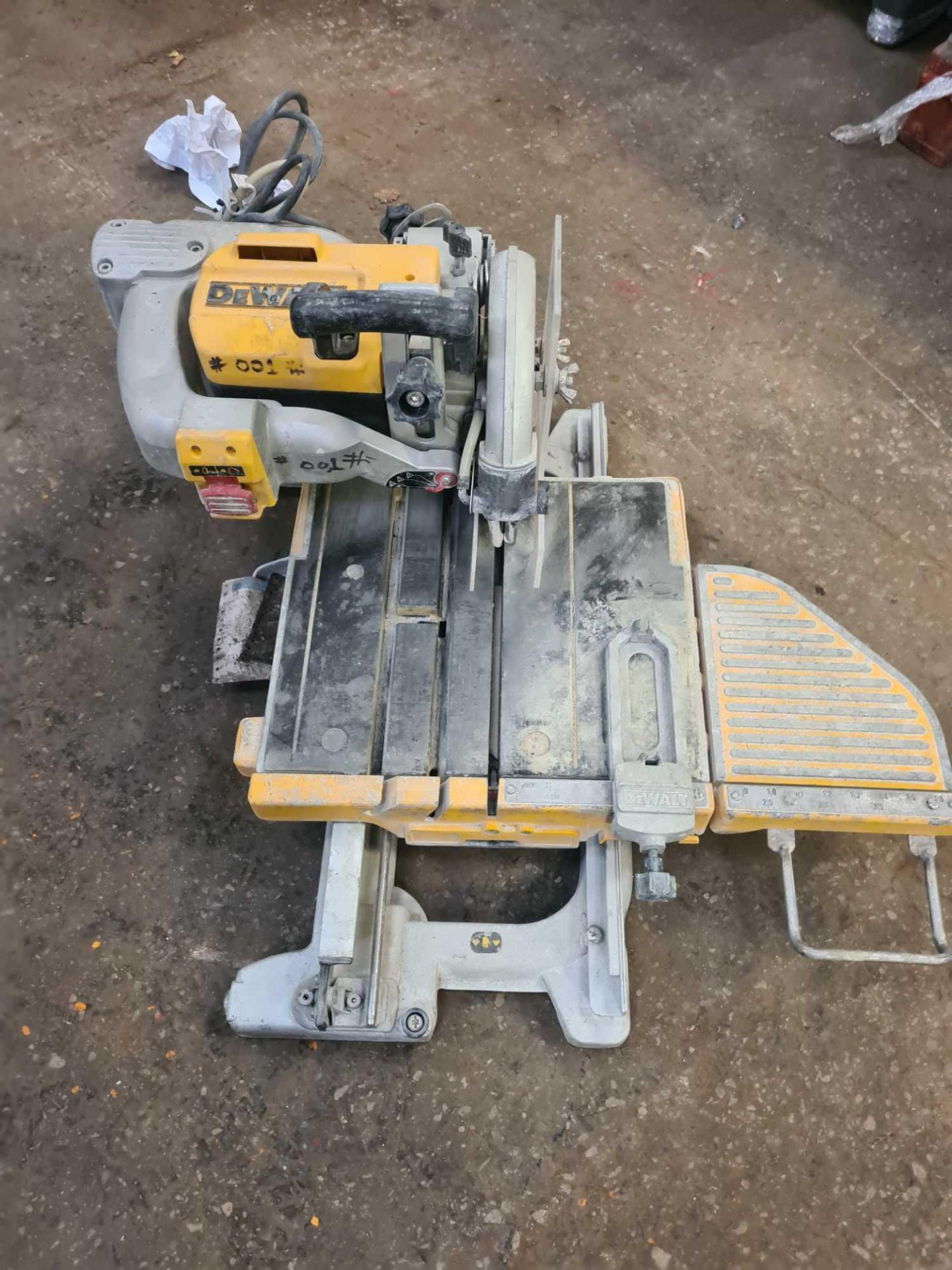 dewalt tile saw 240volt