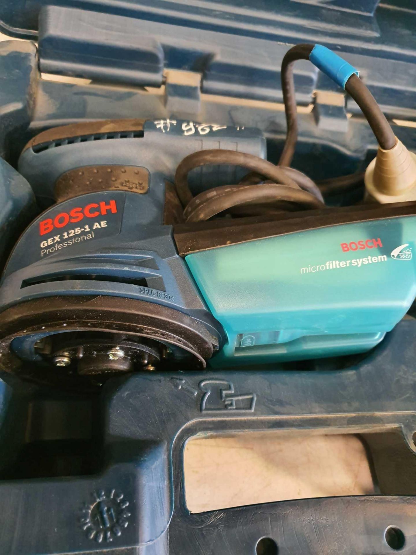 Bosch 110v hand held orbital sander - Image 3 of 3