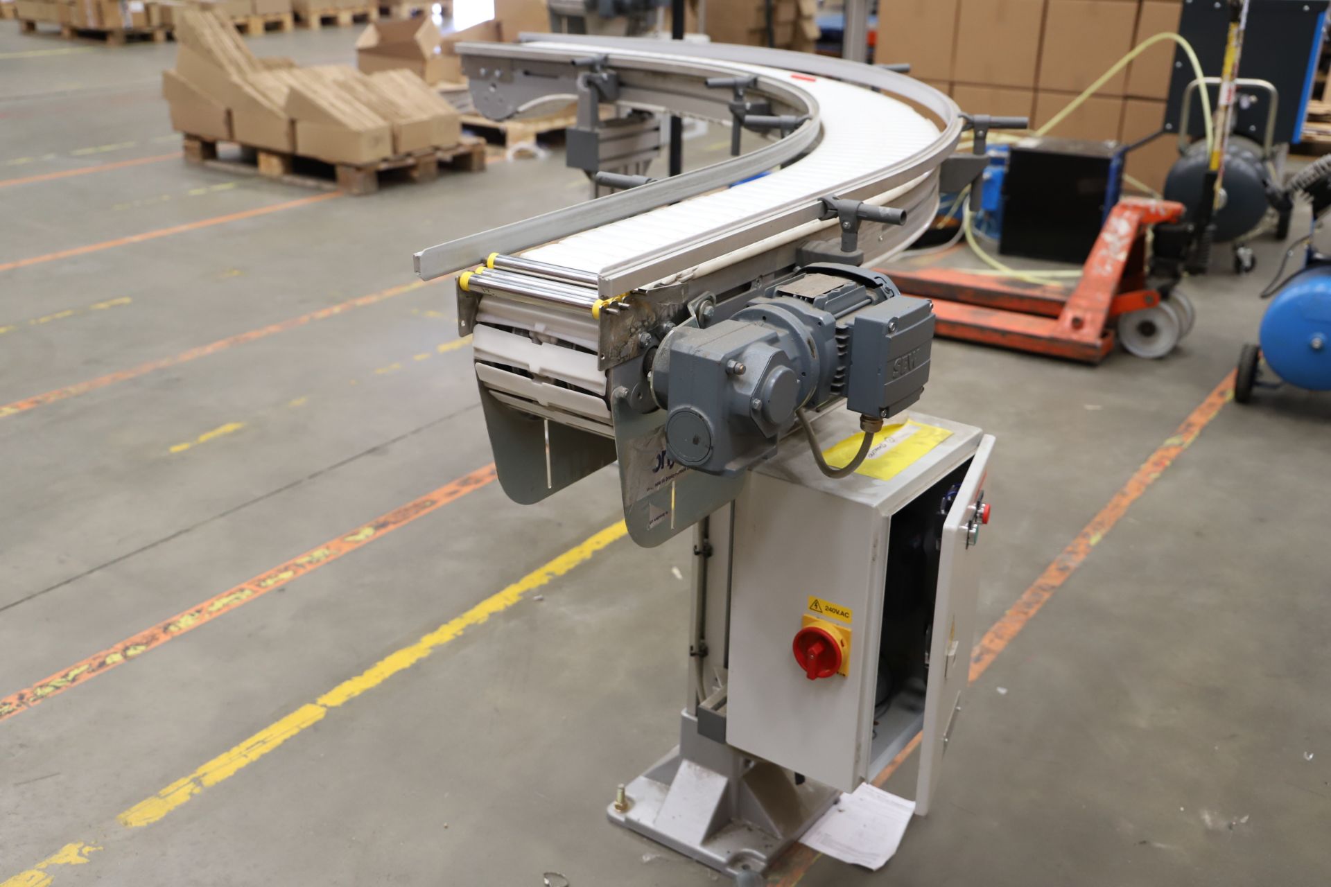 FlexLink X180 Curved Conveyor with Mitsubishi D700 Motor - Image 2 of 4