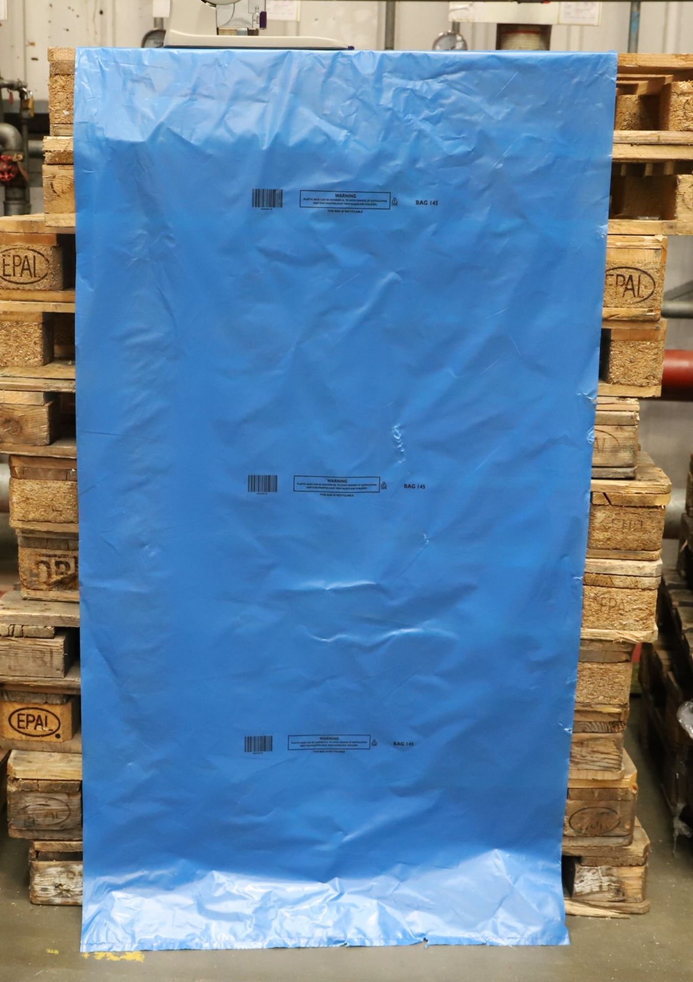 1 x Pallet of un-used XL Blue protective plastic bags