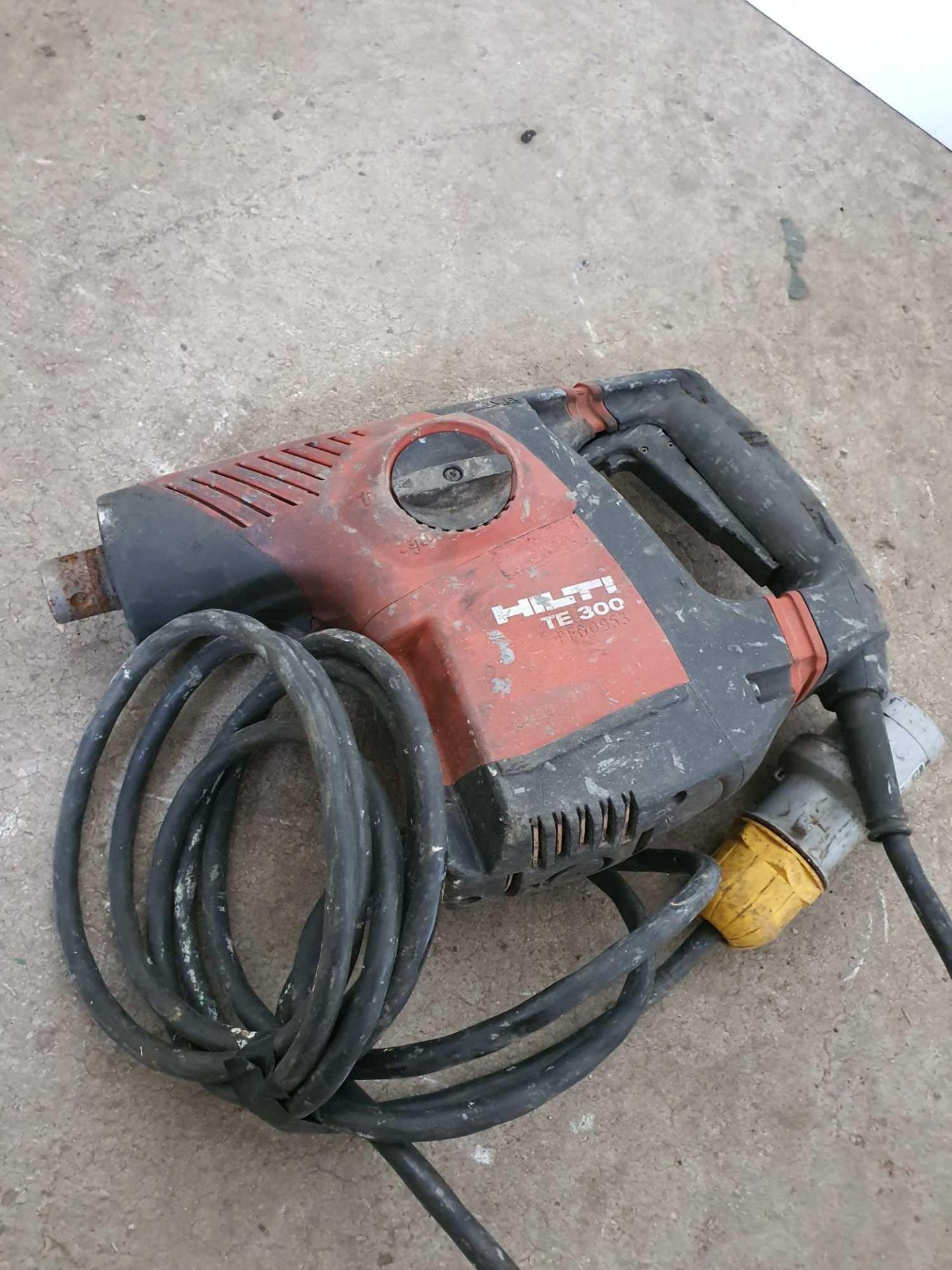 Hilti 110v te 300 110v drill