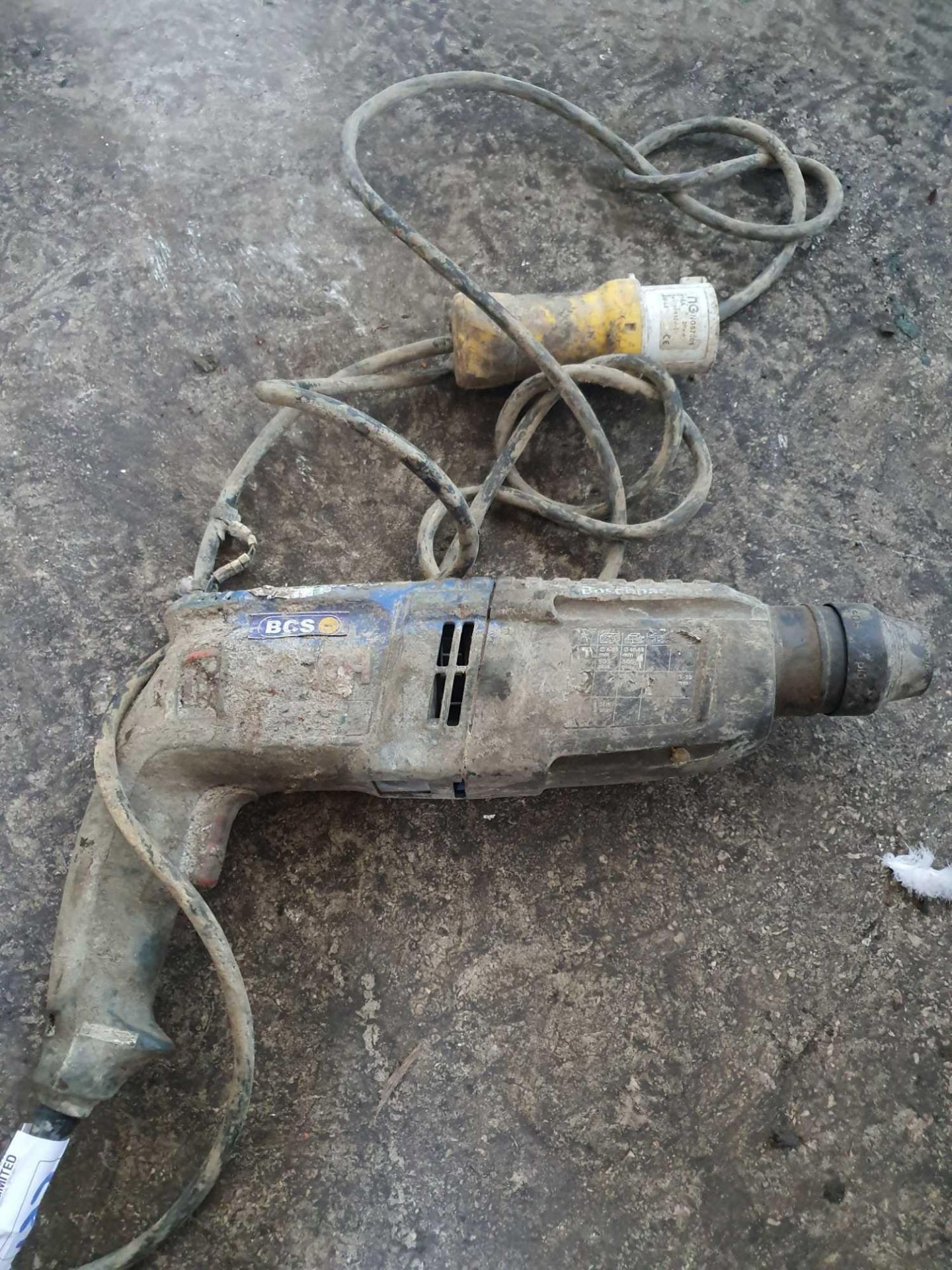 110v bosch hammer drill - Image 2 of 2