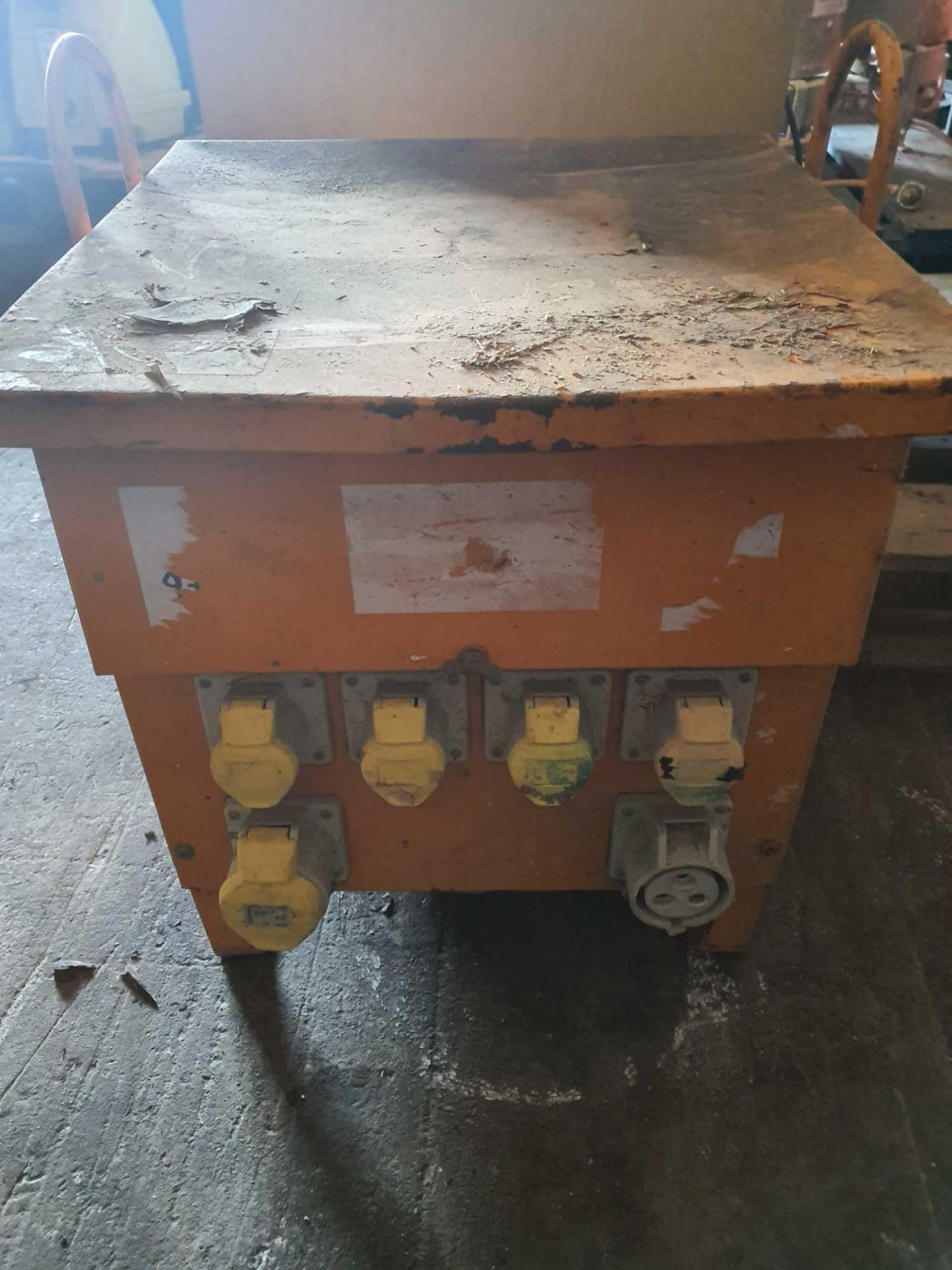 110v transformer breaker box