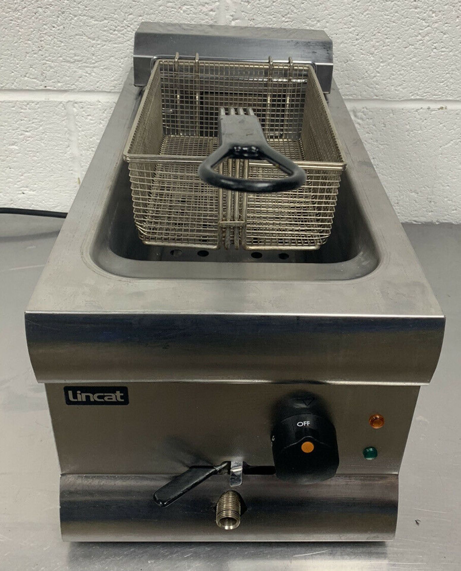 Lincat DF36 Single Basket Countertop Fryer - Bild 2 aus 7