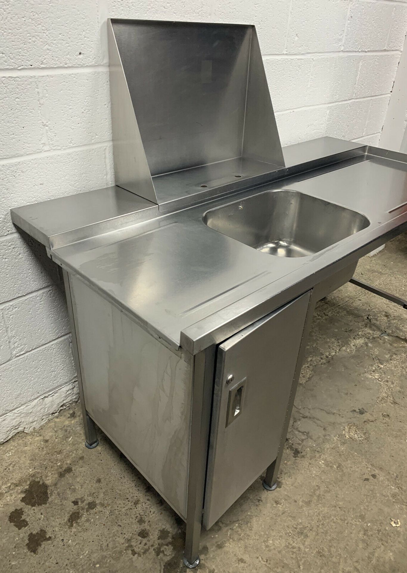 Stainless Steel Righthand Dishwasher Entry/Inlet Sink with Cupboard - Image 3 of 6