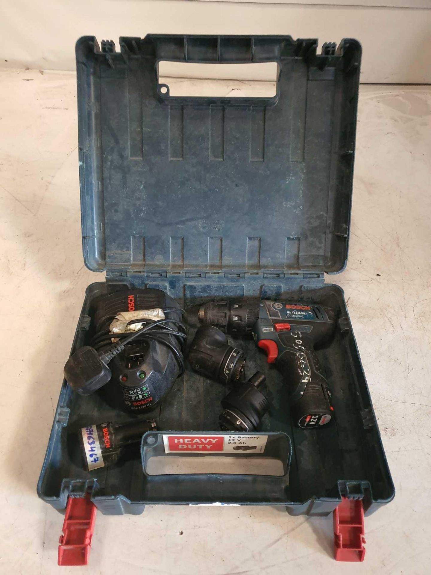 Bosch cordless drill/driver 12v - Image 2 of 3