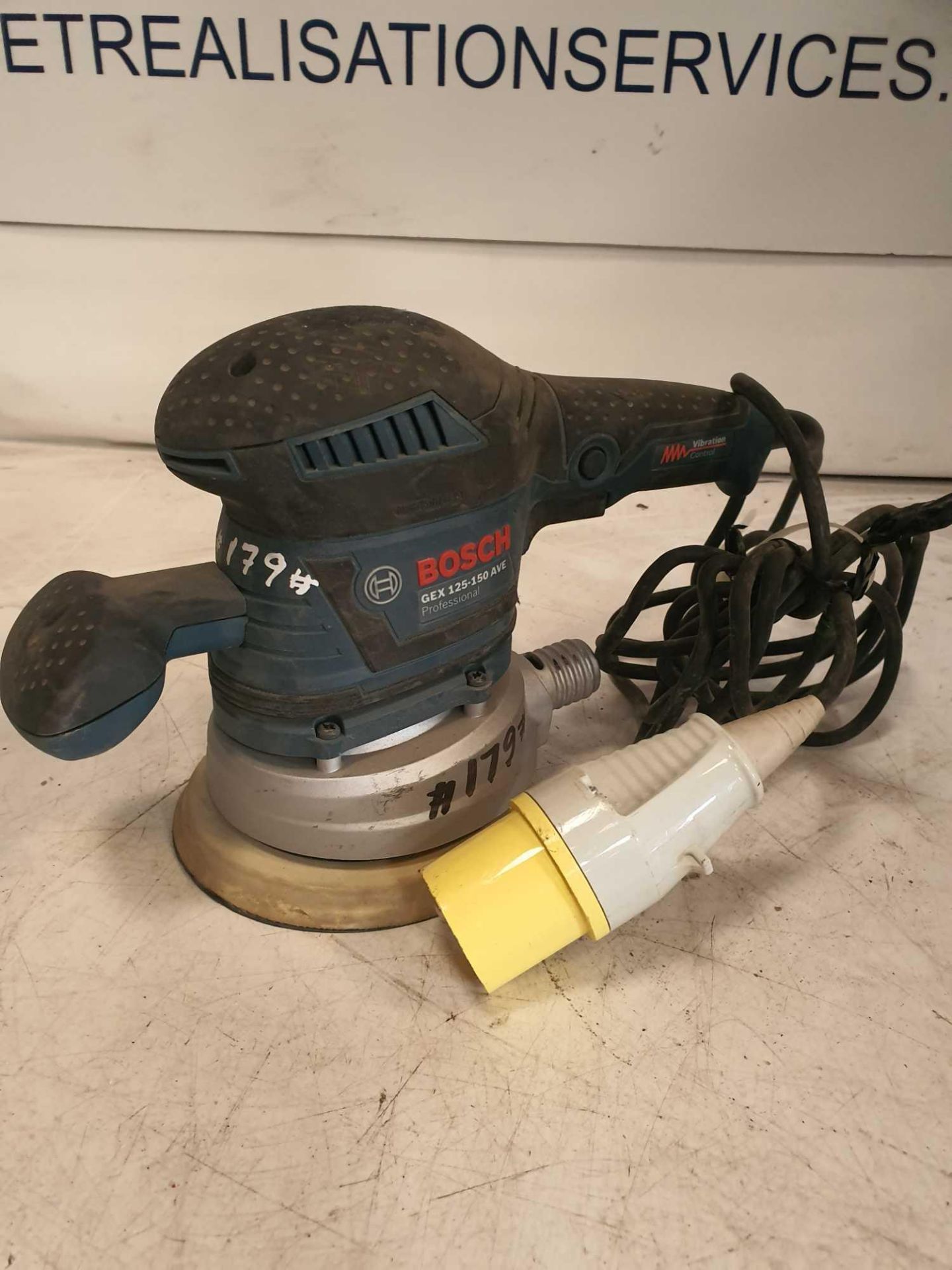 Bosch 110v hand held sander