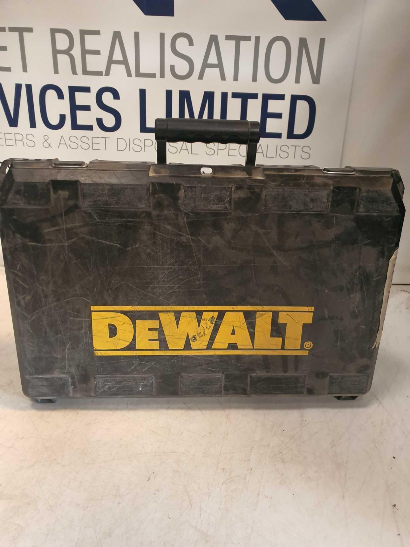 Dewault 110v demolition hammer drill