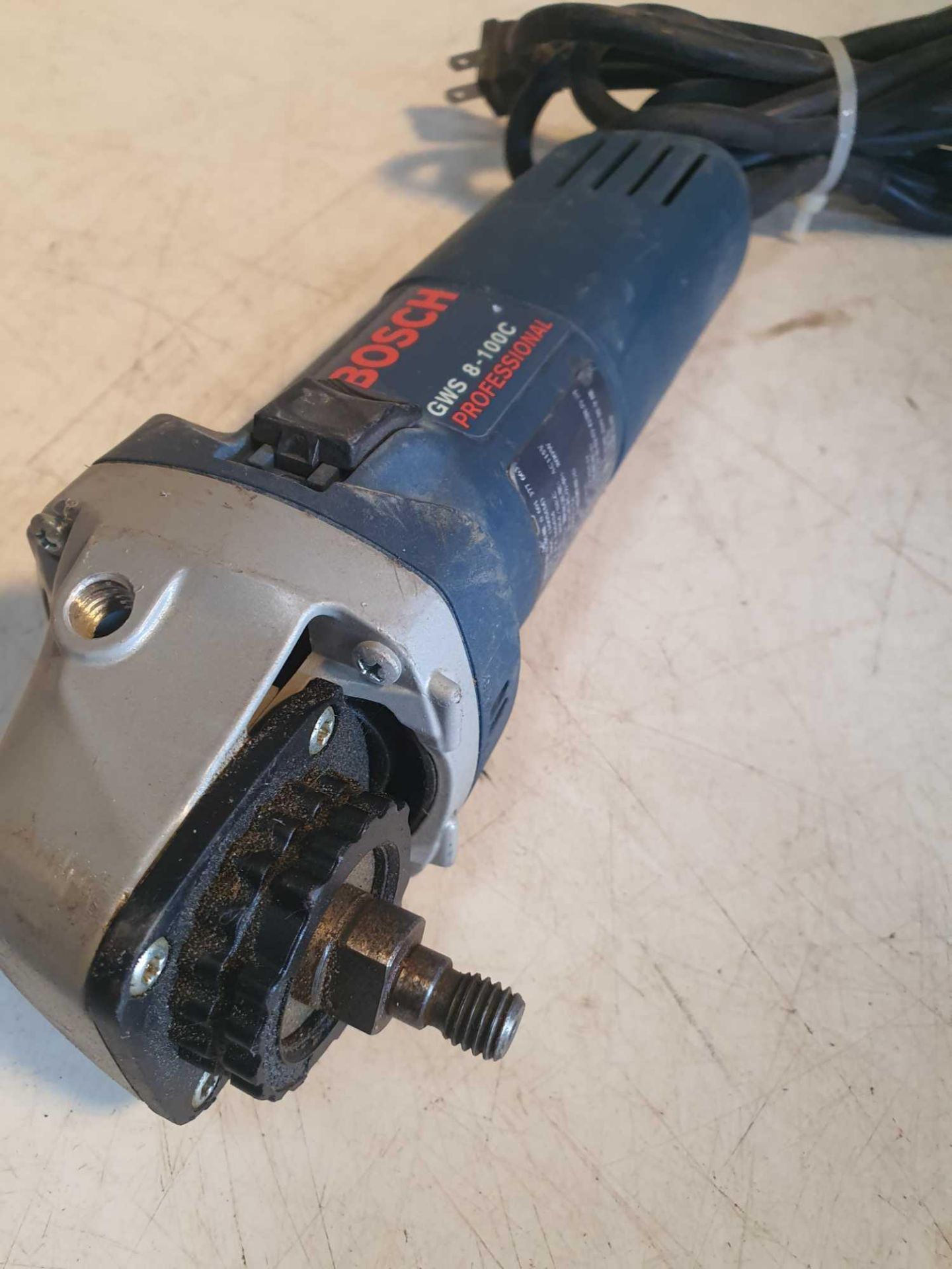 Bosch 110v grinder - Image 2 of 2