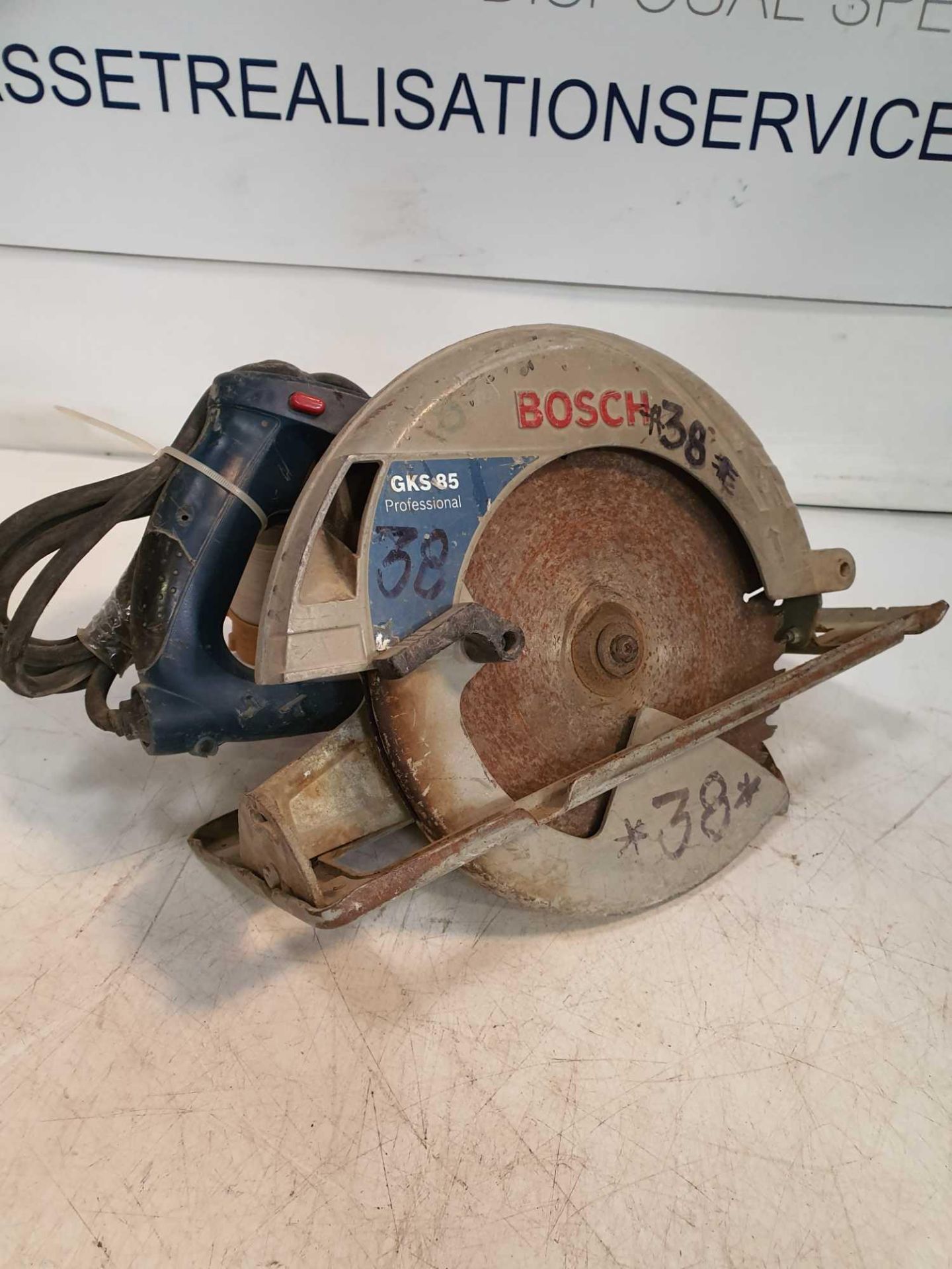 Bosch 110v circular saw - Image 2 of 2