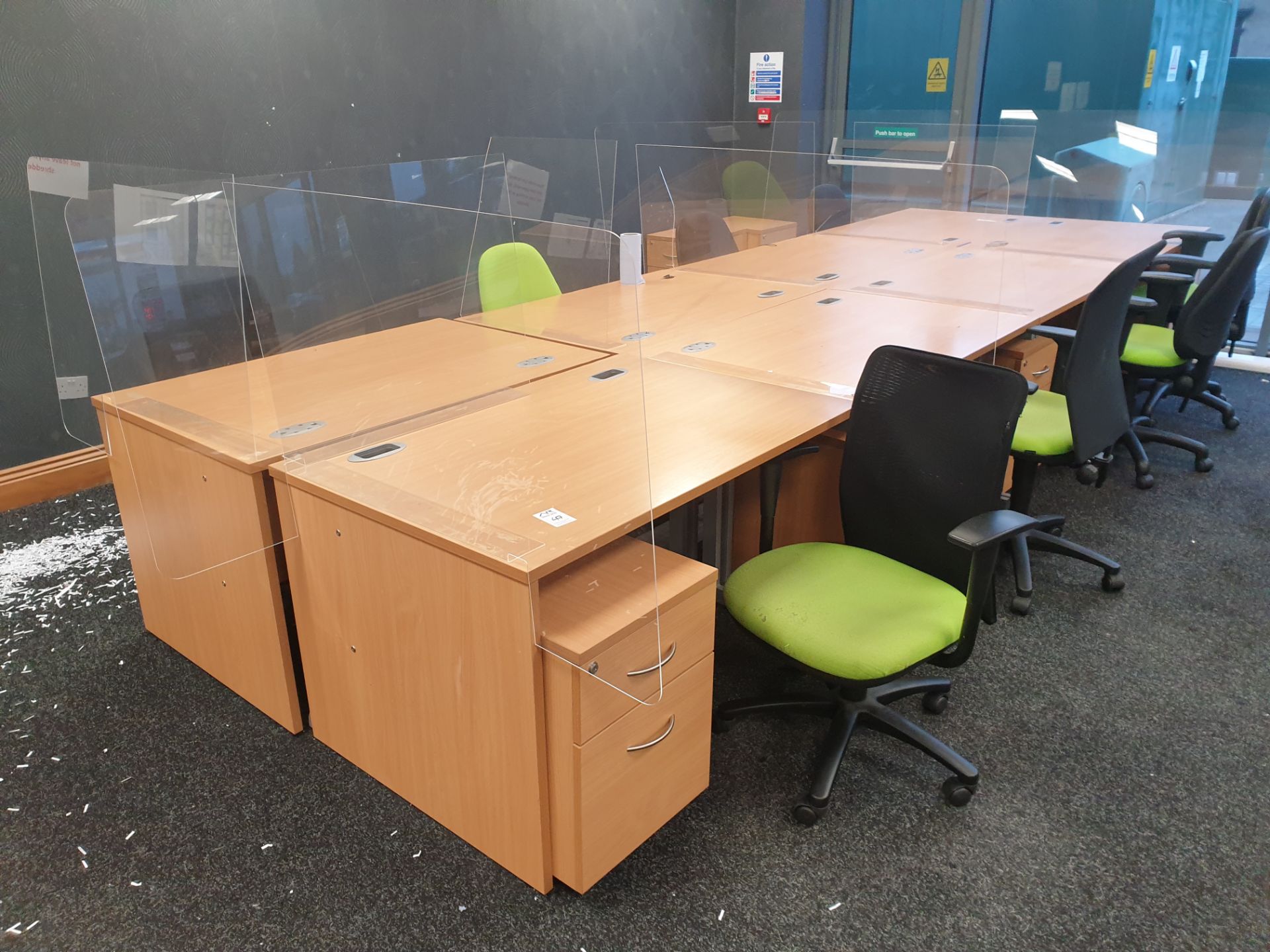 8 Person Workstation / Desks with covid screens