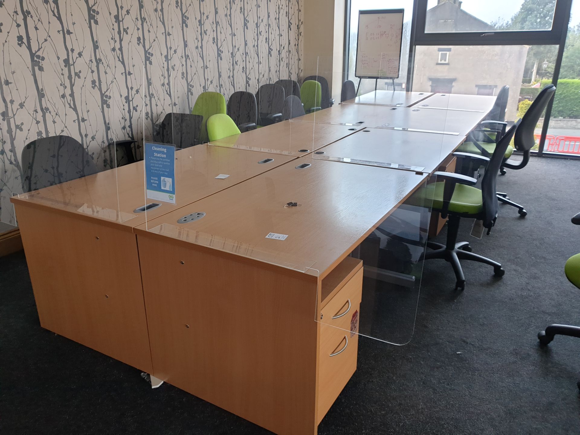 8 Person Workstation / Desks with covid screens