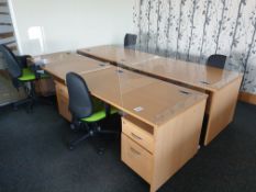 4 Person Workstation / Desks with covid screens