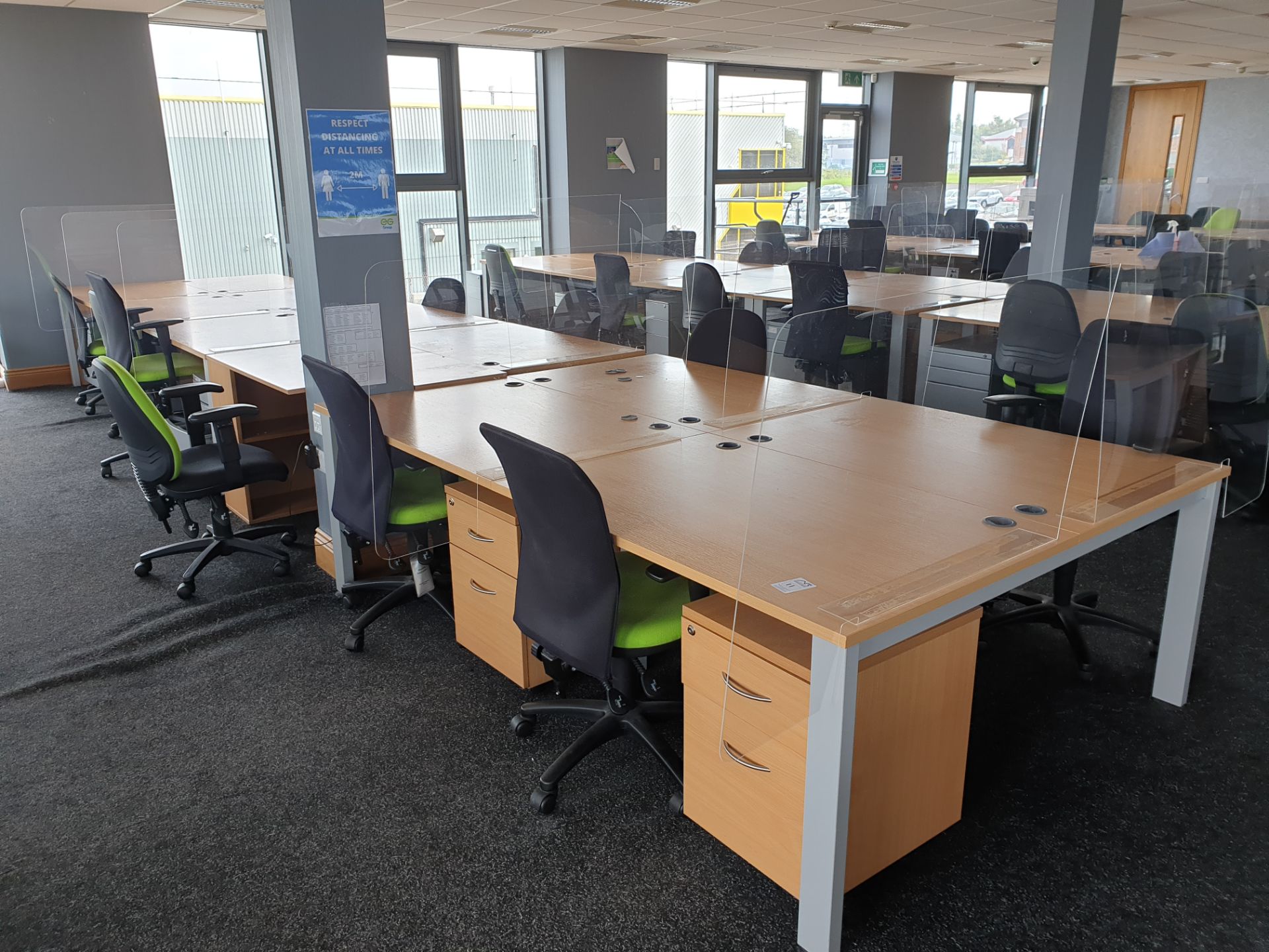 12 Person Workstation / Desks with covid screens