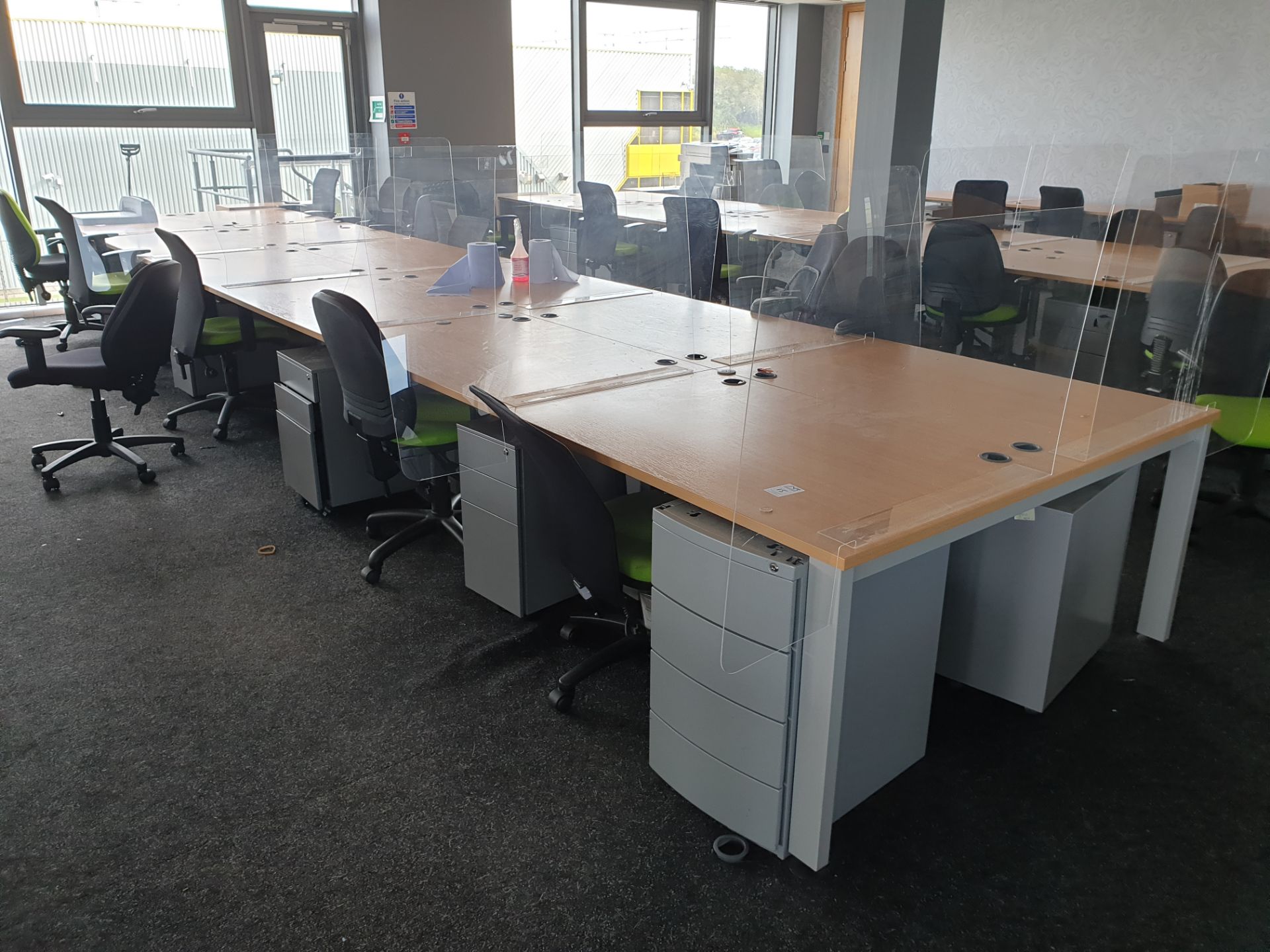 12 Person Workstation / Desks with covid screens