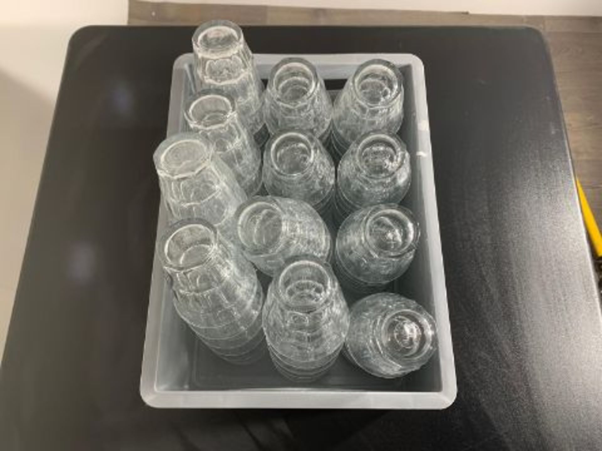Glass Tumblers. Full box is incuded - Image 3 of 3