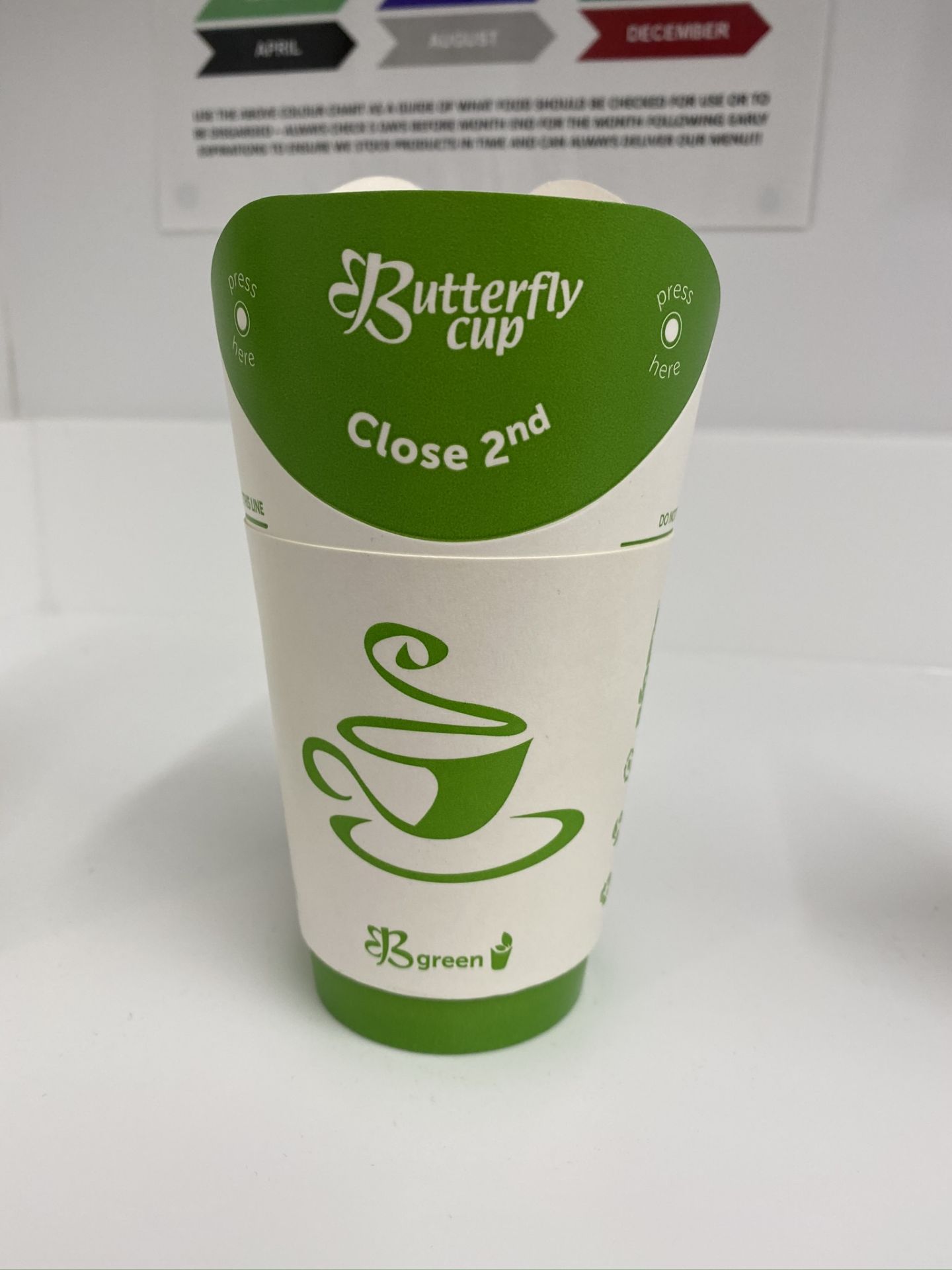 Bgreen Butterfly Hot & Cold Disposable cups 16oz & 8oz Approx 4200 - Image 2 of 3