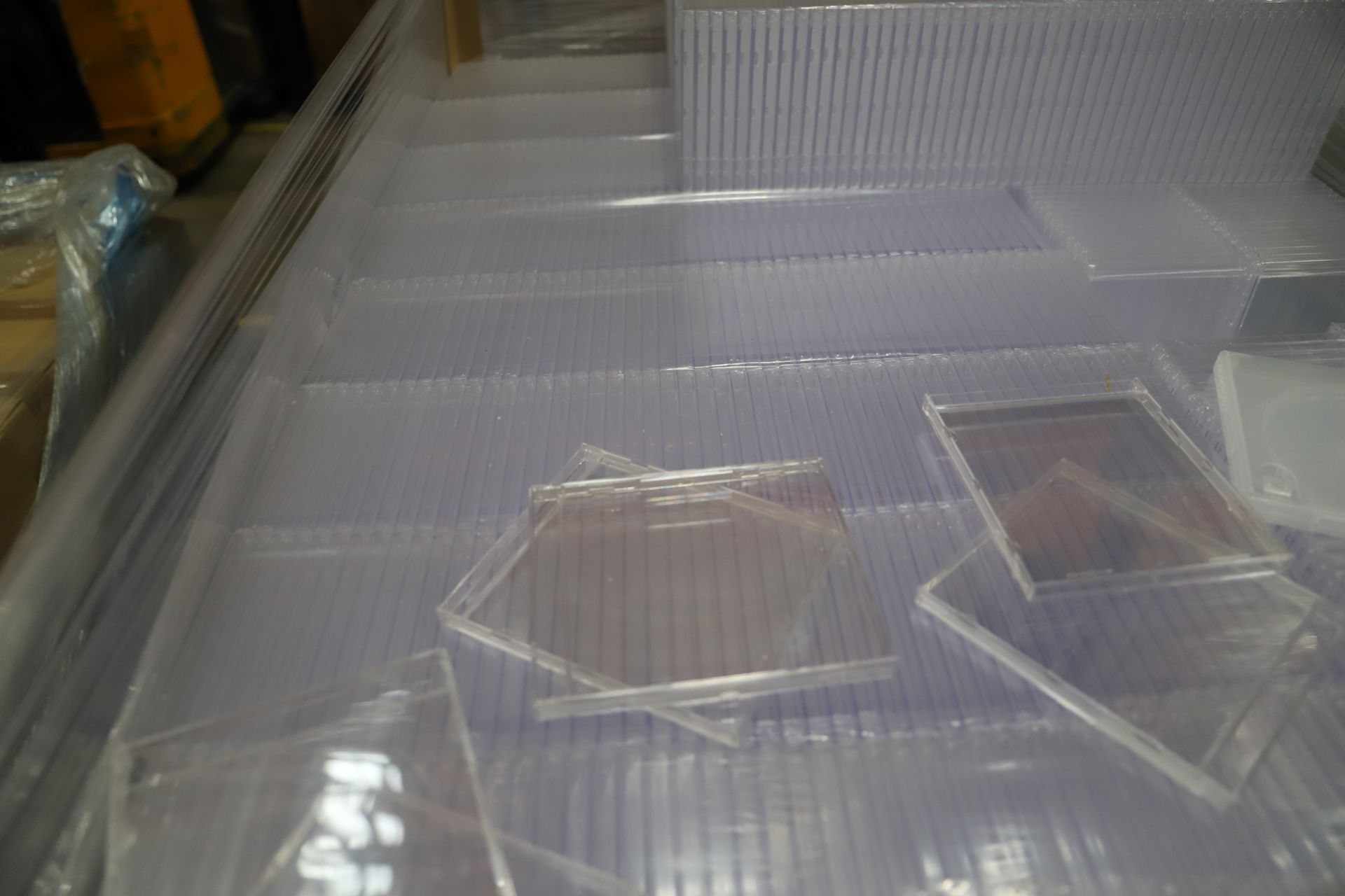 1 xPallet of Single CD Cover Cases Clear.