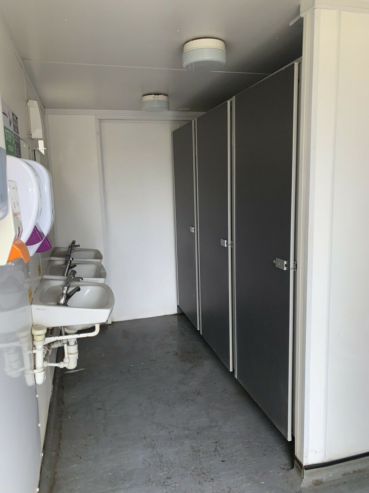 Anti Vandal Steel Portable Toilet Block - Image 3 of 11