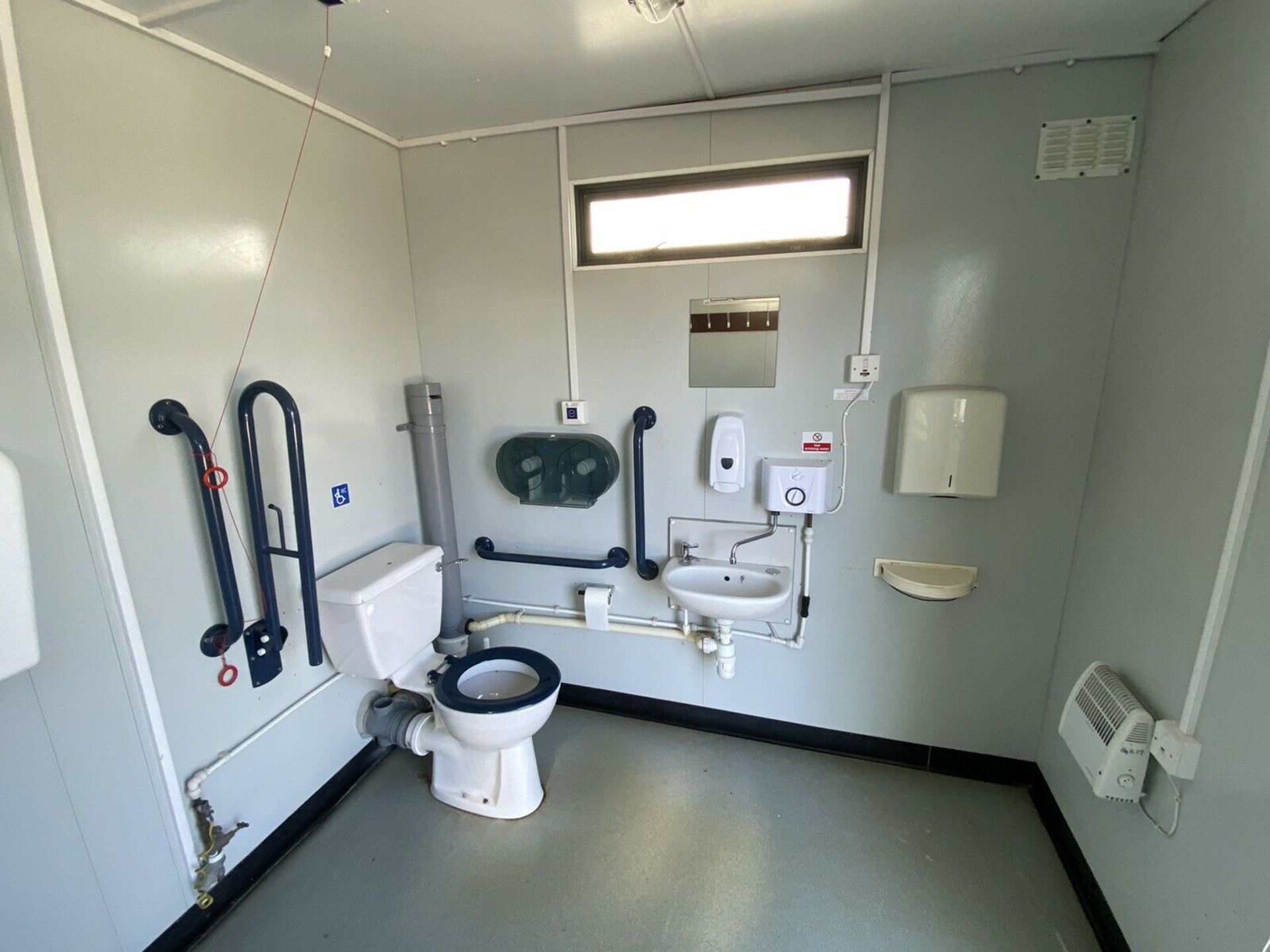 8ft X 8ft Disabled Toilet Block, Site Cabin - Image 2 of 12
