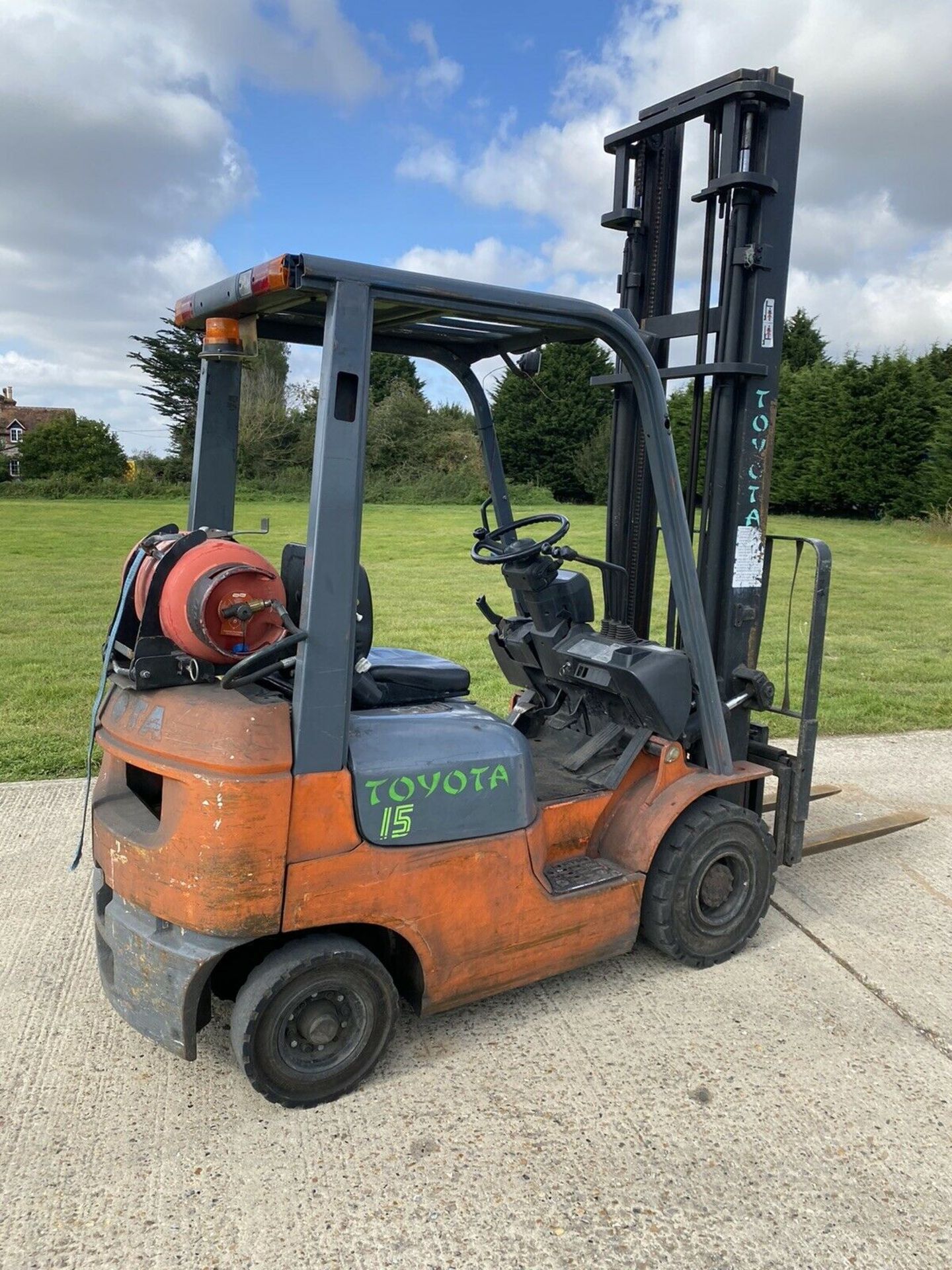 Toyota Gas Forklift - Image 2 of 4