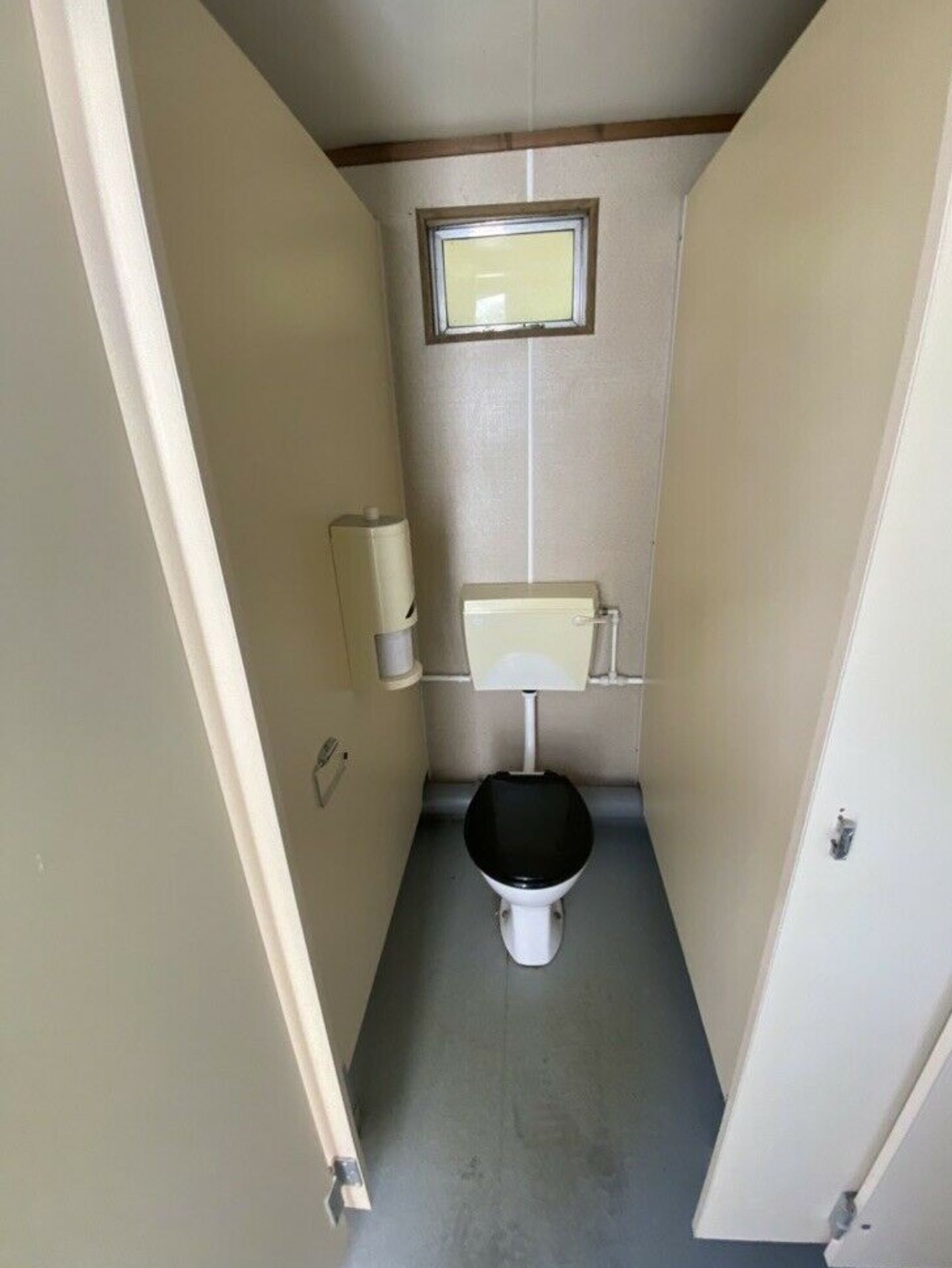 3 + 3 24ft Portable Toilet Block - Image 12 of 12