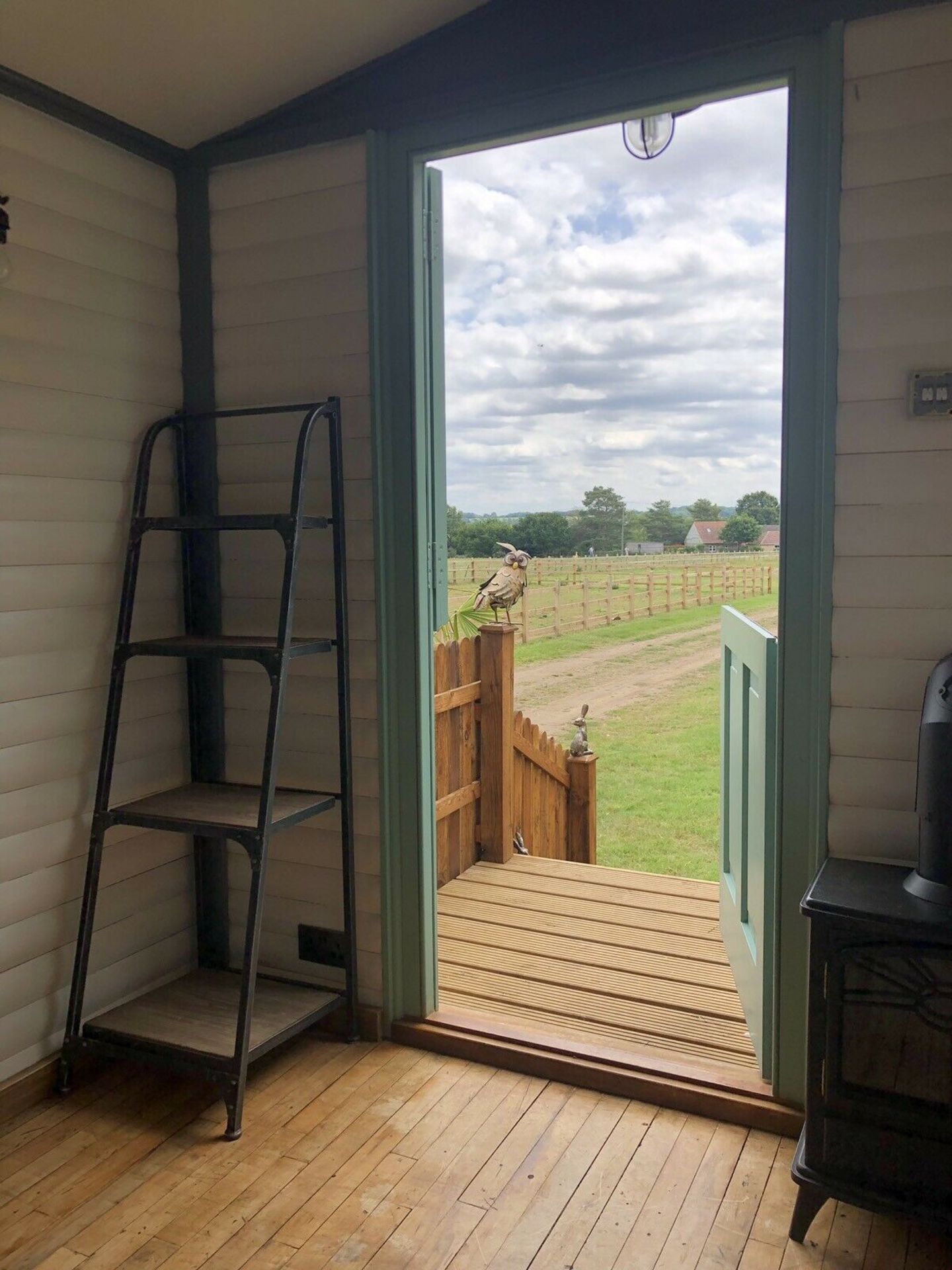 Shepherd's Hut - Custom Built - Image 10 of 11