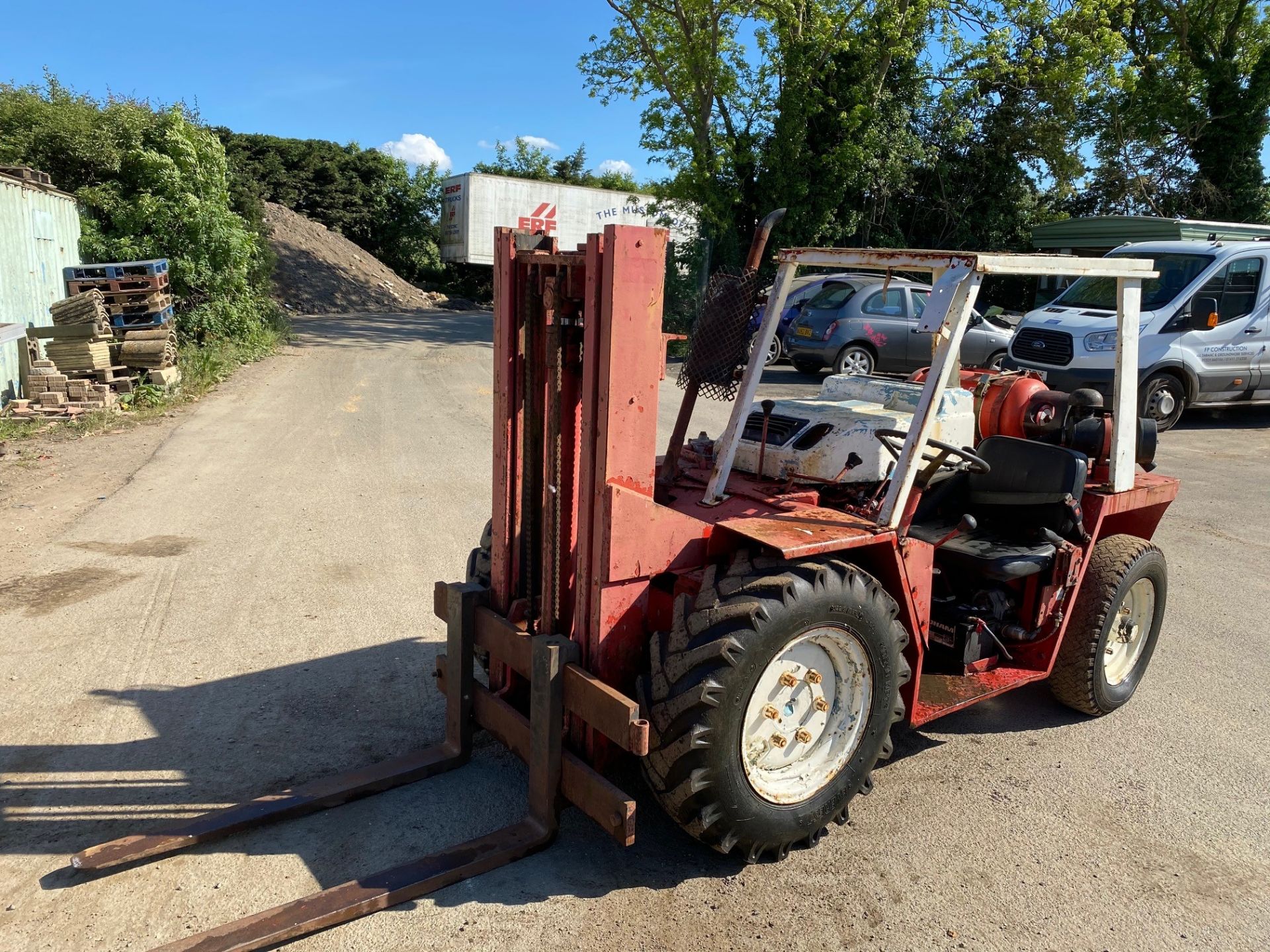 1990 Manitou 2 Ton Gas Rough Terrain Forklift - Image 3 of 4