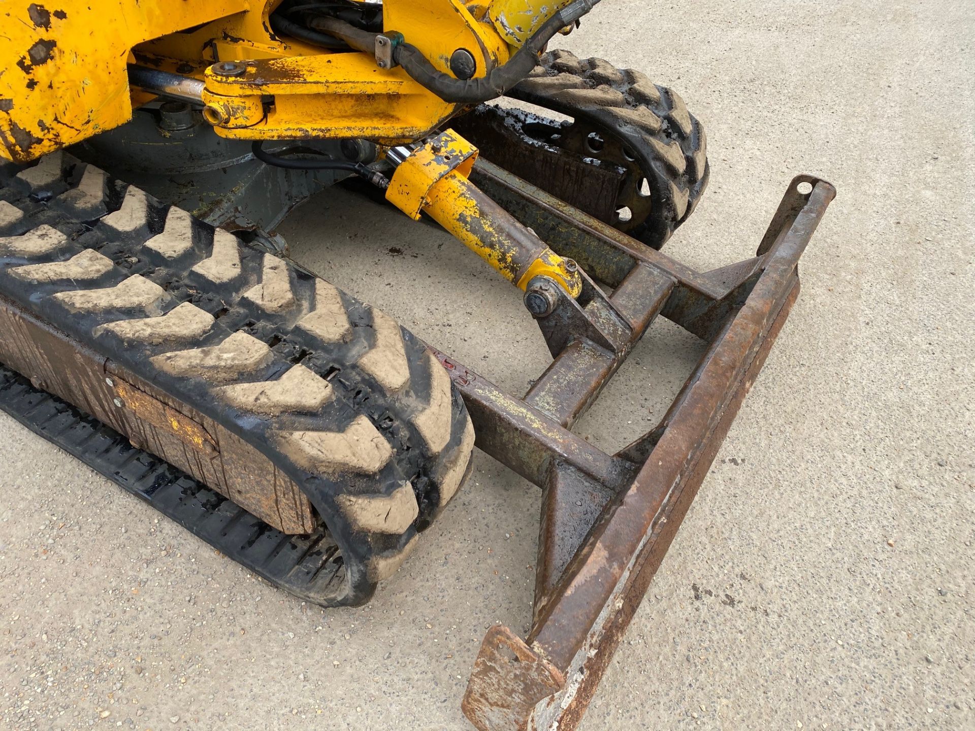 JCB 803 3 Ton Mini Digger 1999 - Image 4 of 6