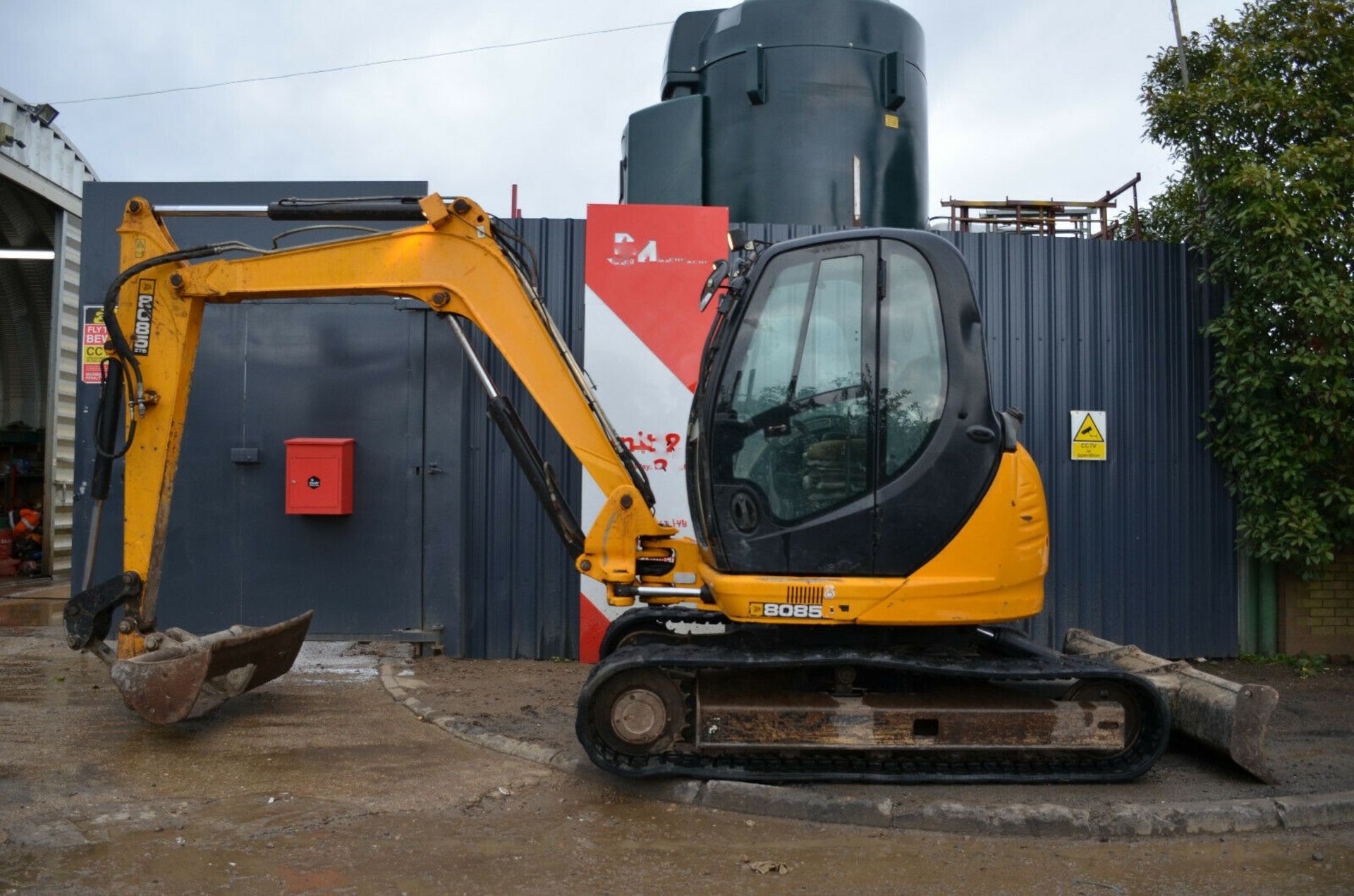 JCB 8085 ZTS Midi Excavator 2010 - Image 11 of 12