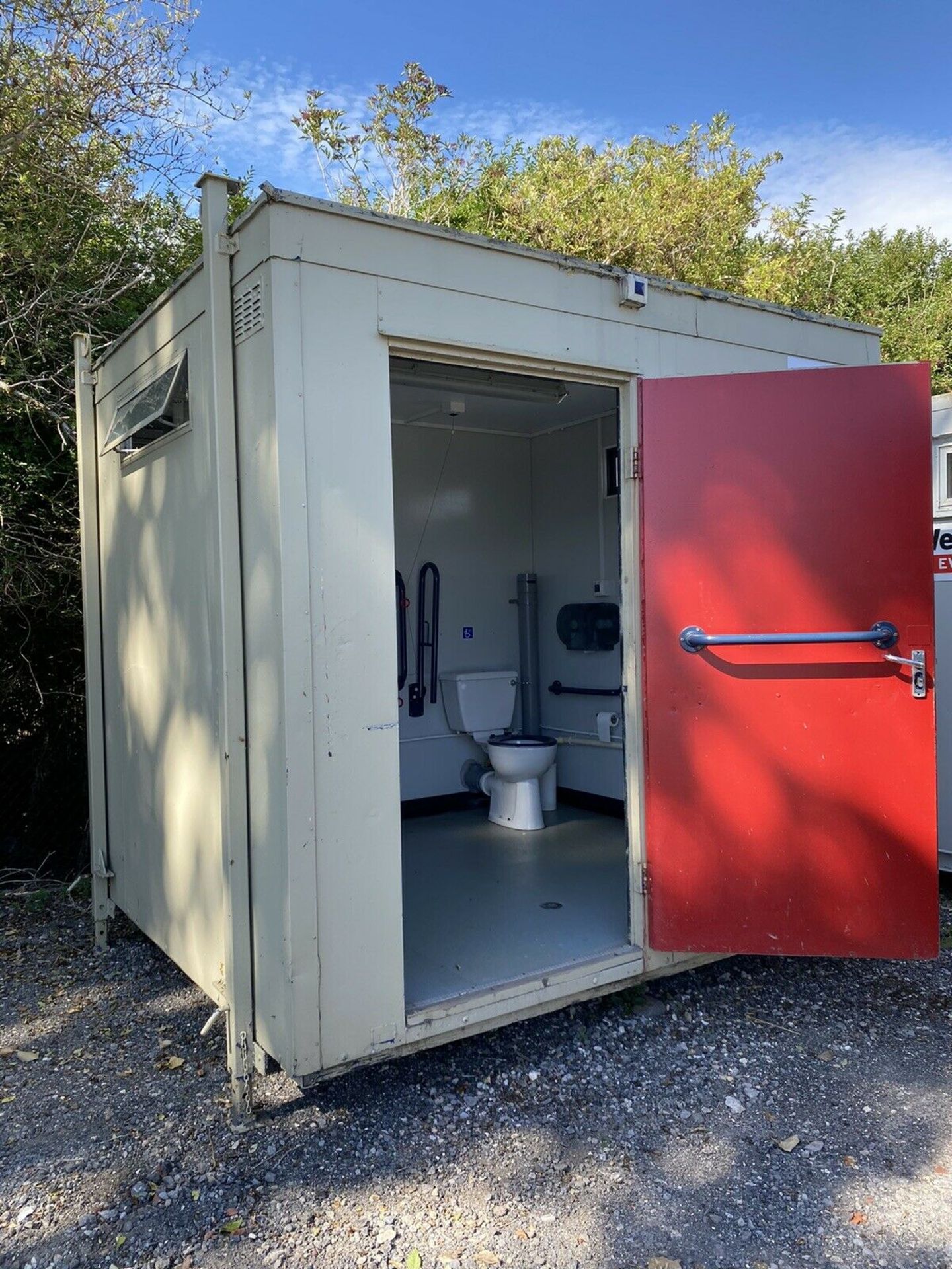 8ft X 8ft Disabled Toilet Block, Site Cabin - Image 10 of 12