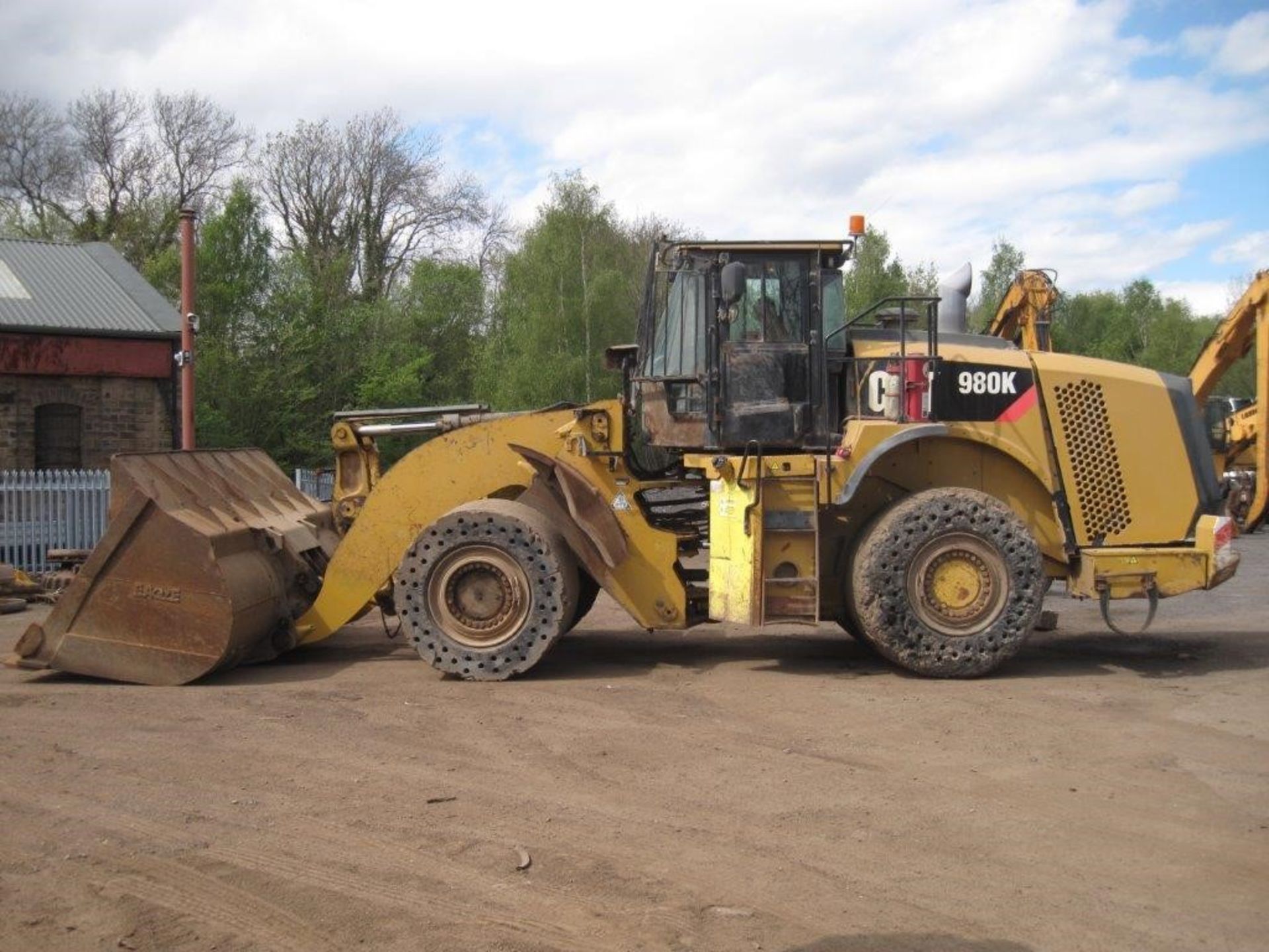 Caterpillar 980K Loading Shovel2013 - Image 10 of 10